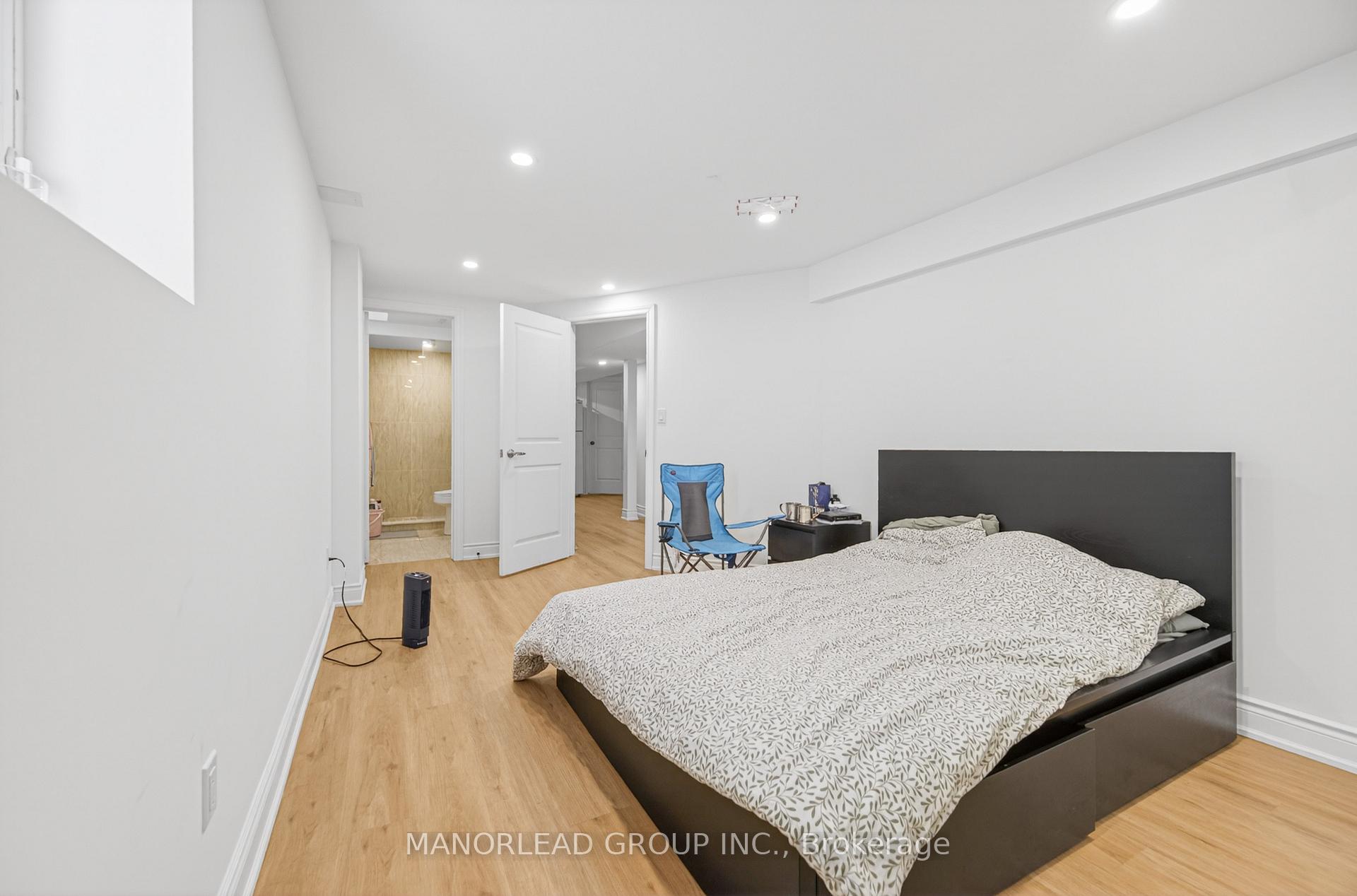 Photo 15 of 45 Brimstone Crescent, Scarborough, Agincourt North — HOMEH