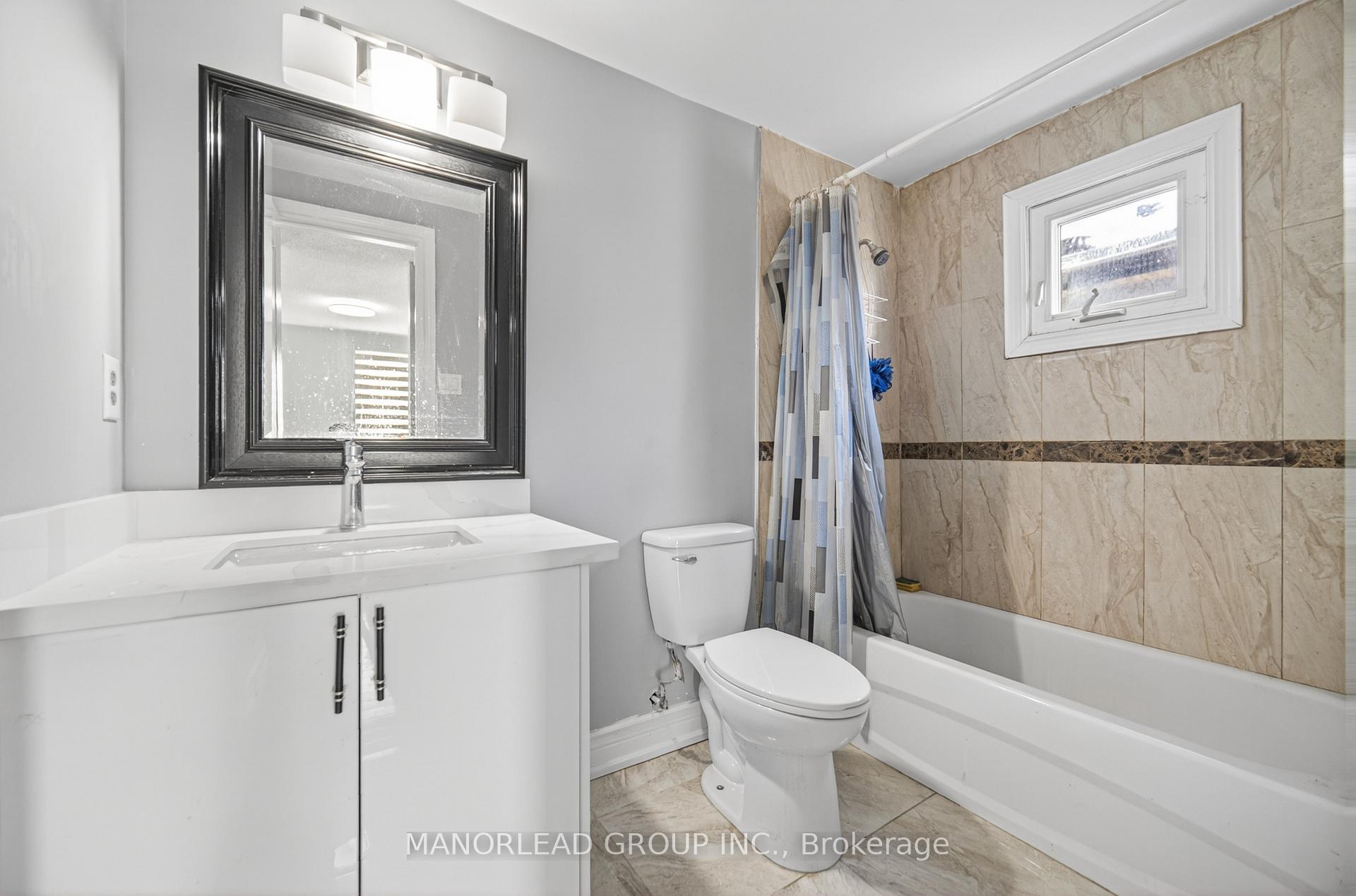 Photo 17 of 45 Brimstone Crescent, Scarborough, Agincourt North — HOMEH
