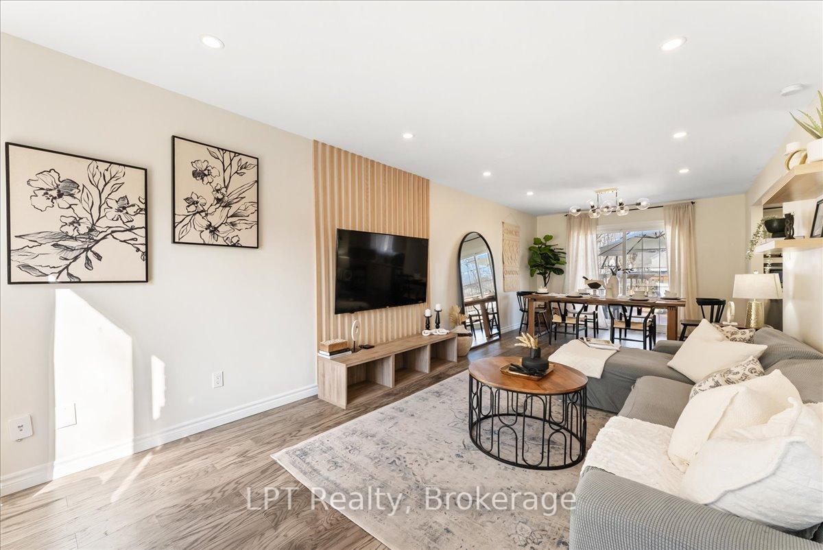 Photo 6 of 154 Beach Road, Georgina, Keswick North — HOMEH
