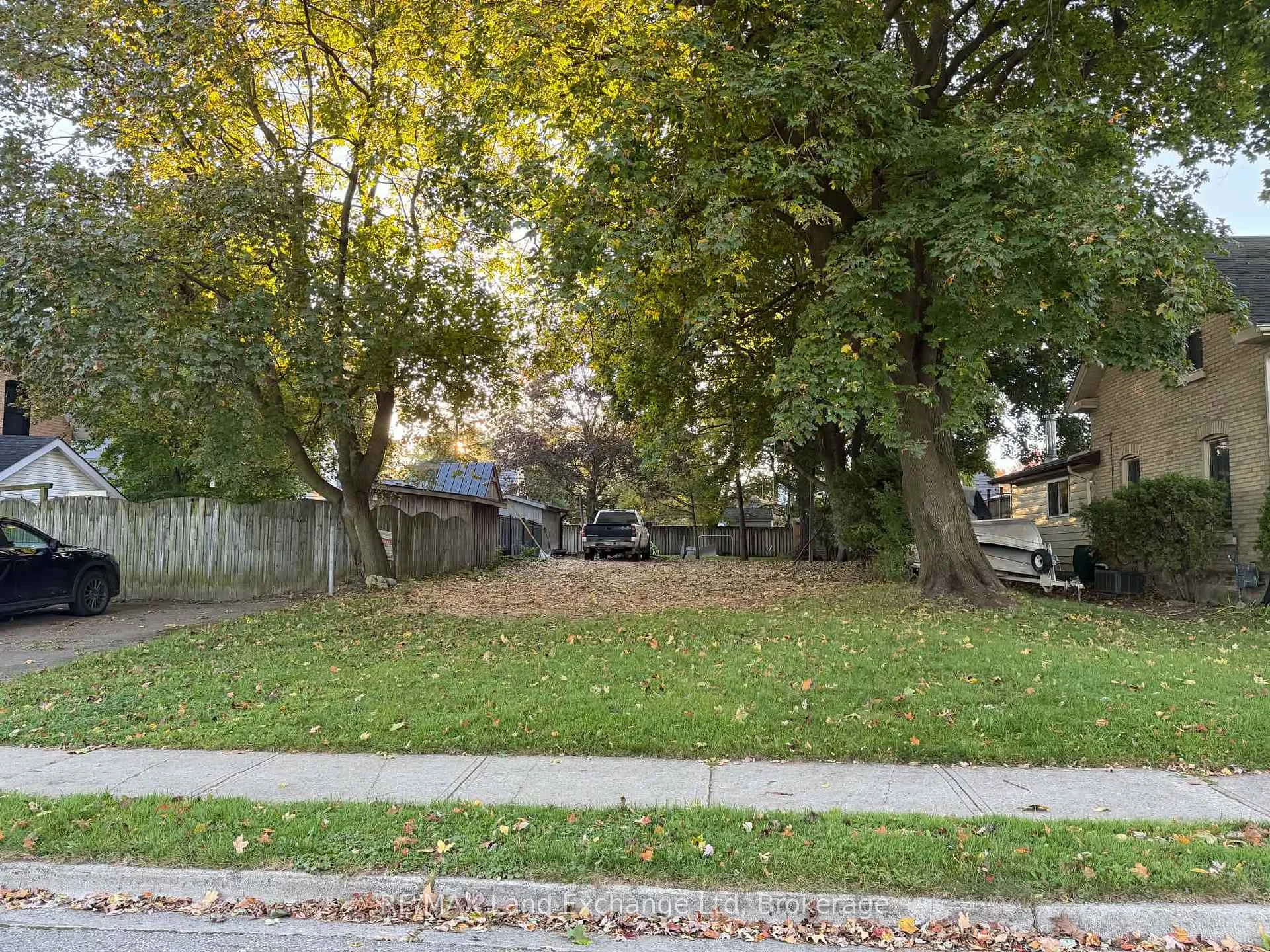 Photo 6 of 321 Nelson Street, Stratford — HOMEH