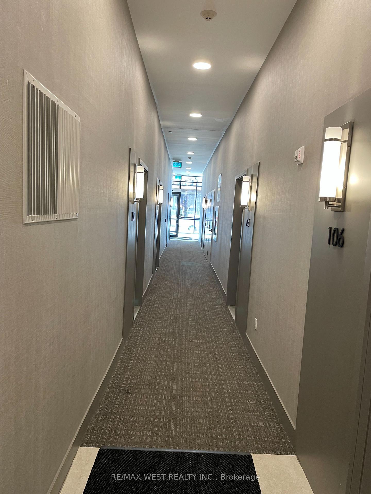Photo 4 of Unit 405, 160 Canon Jackson Drive, North York, Beechborough-Greenbrook — HOMEH