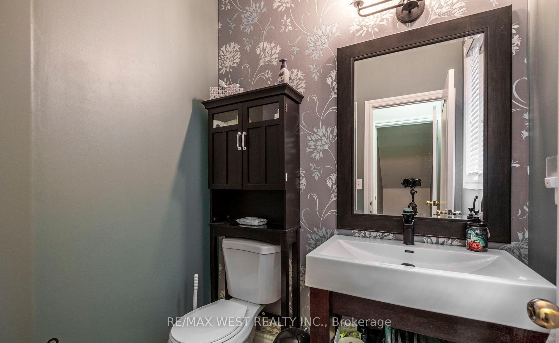 Photo 19 of 31 Buxton Lane, Clarington, Bowmanville — HOMEH