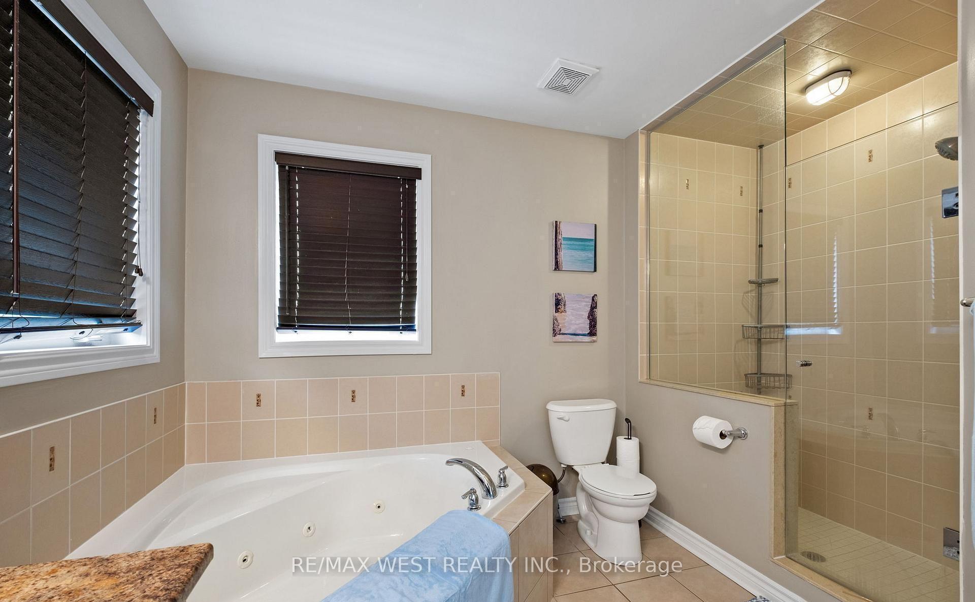 Photo 23 of 31 Buxton Lane, Clarington, Bowmanville — HOMEH