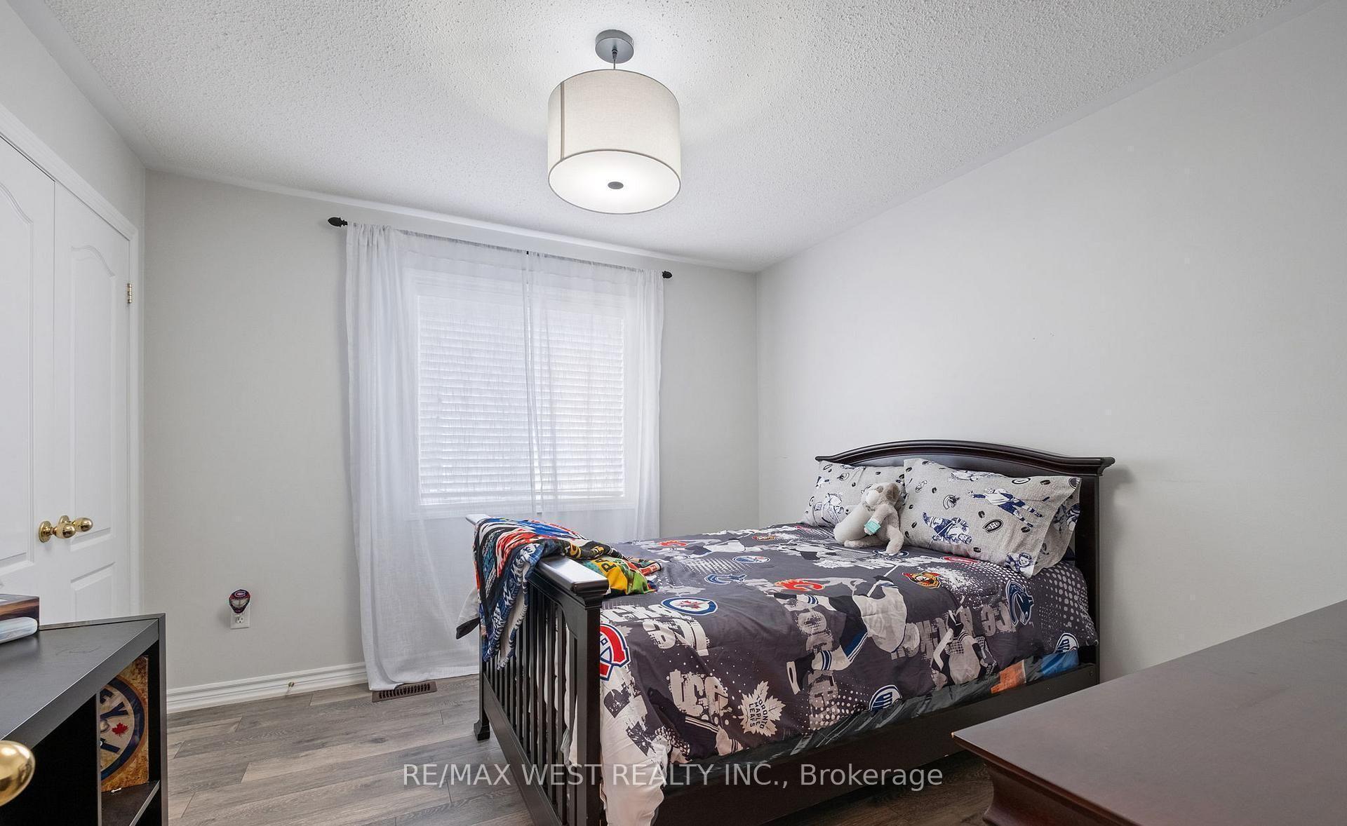 Photo 27 of 31 Buxton Lane, Clarington, Bowmanville — HOMEH