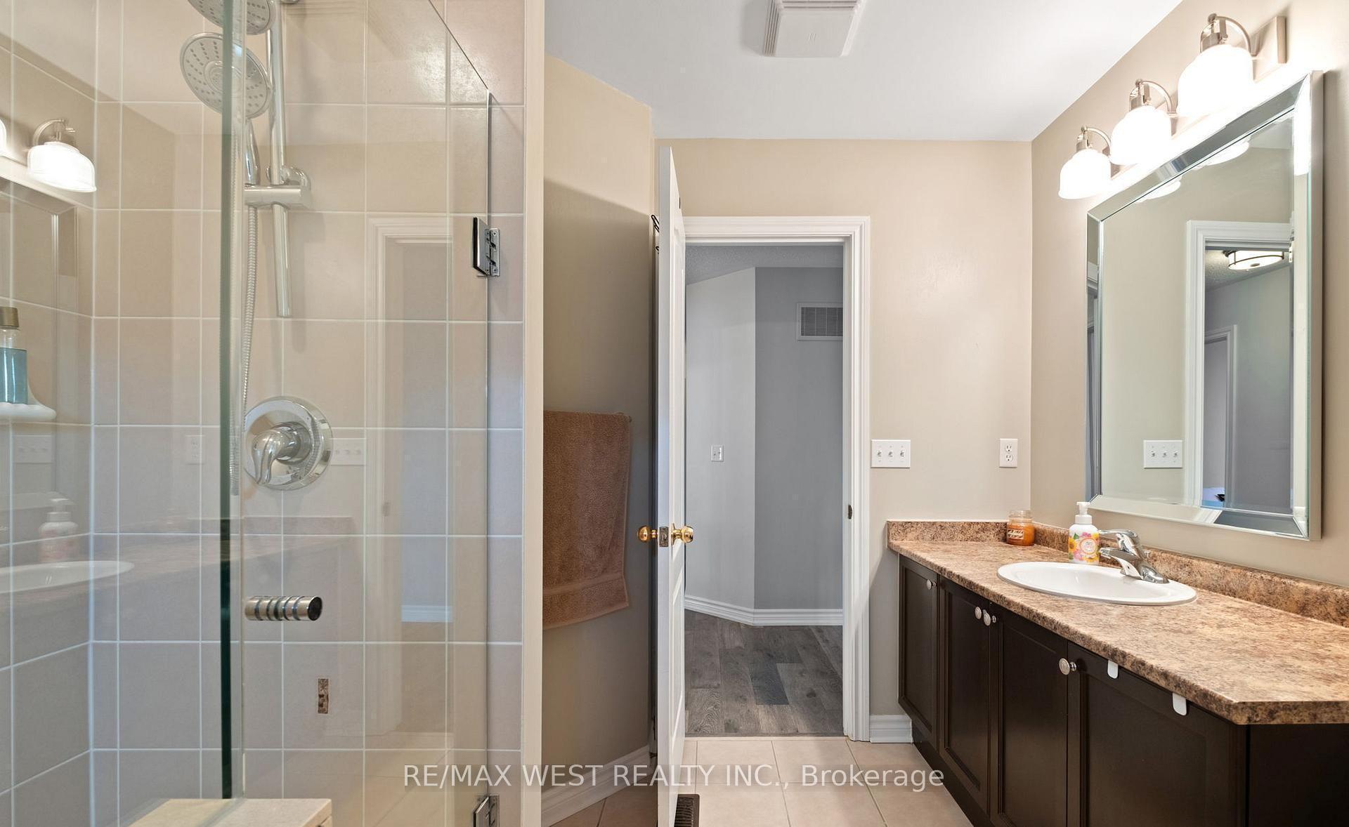 Photo 30 of 31 Buxton Lane, Clarington, Bowmanville — HOMEH