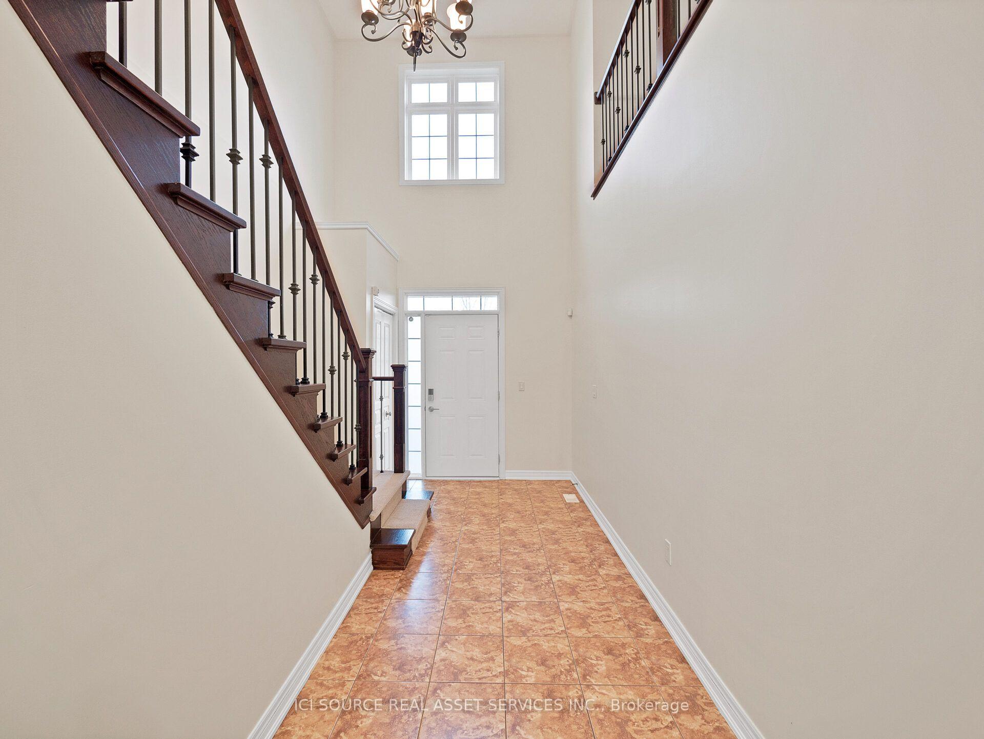 Photo 4 of 58 Tanner Drive, Pelham, Fonthill — HOMEH