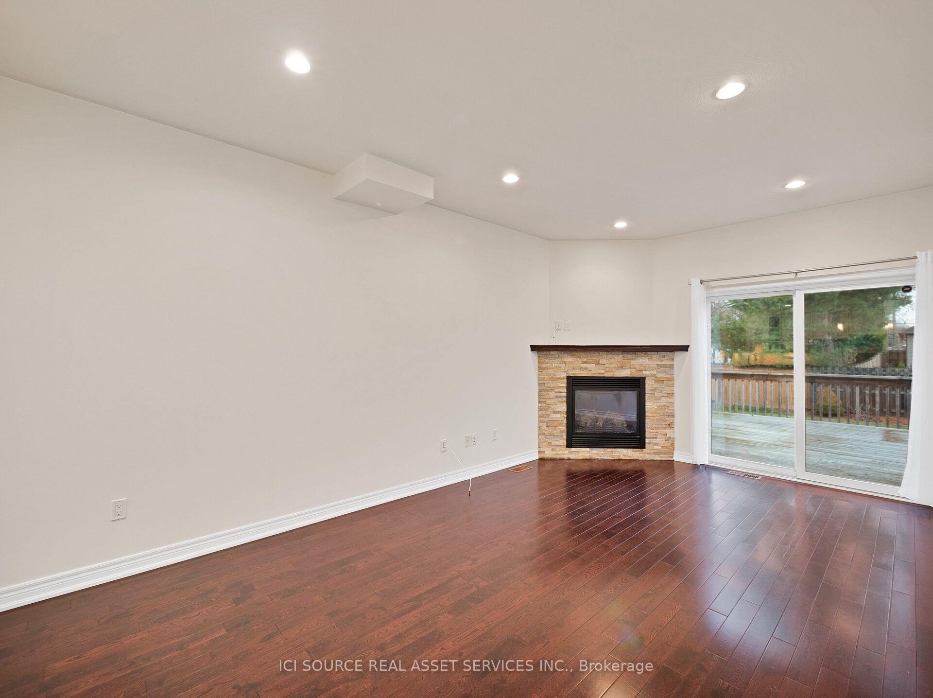 Photo 8 of 58 Tanner Drive, Pelham, Fonthill — HOMEH