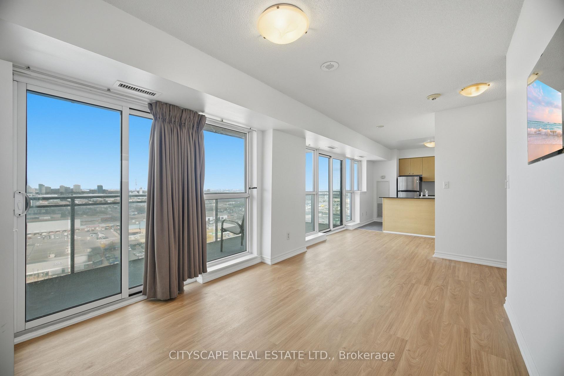 Photo 17 of Unit 1605, 215 Queen Street E, Brampton, Queen Street Corridor — HOMEH
