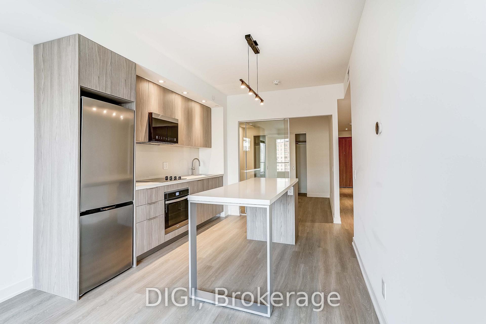 Photo 4 of Unit Q820, 120 Ontario Street, Toronto, Moss Park — HOMEH