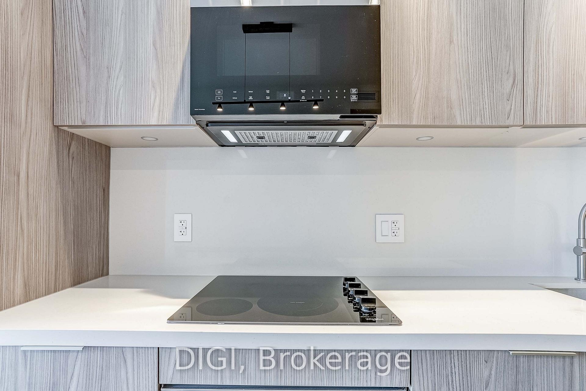 Photo 5 of Unit Q820, 120 Ontario Street, Toronto, Moss Park — HOMEH