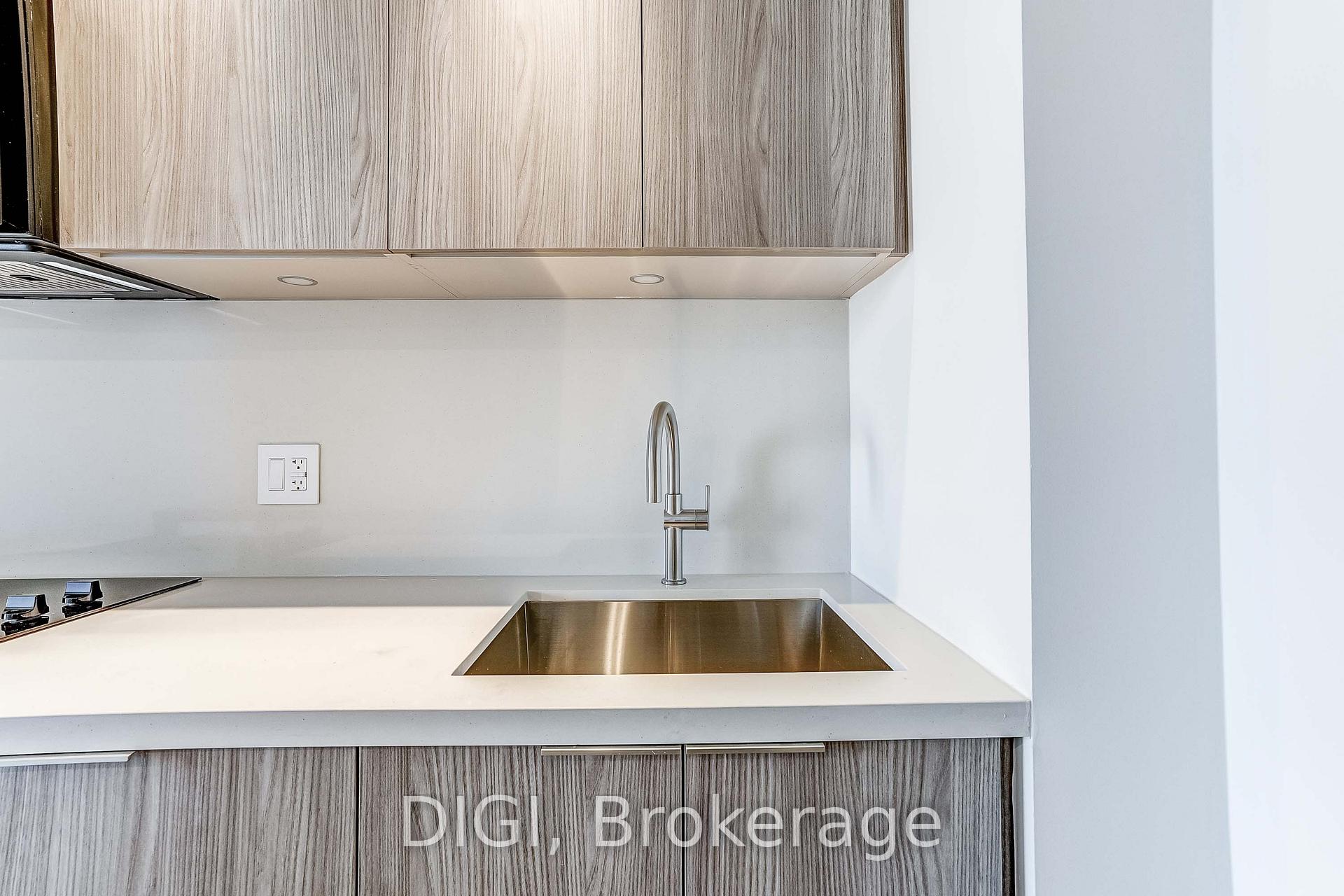 Photo 6 of Unit Q820, 120 Ontario Street, Toronto, Moss Park — HOMEH