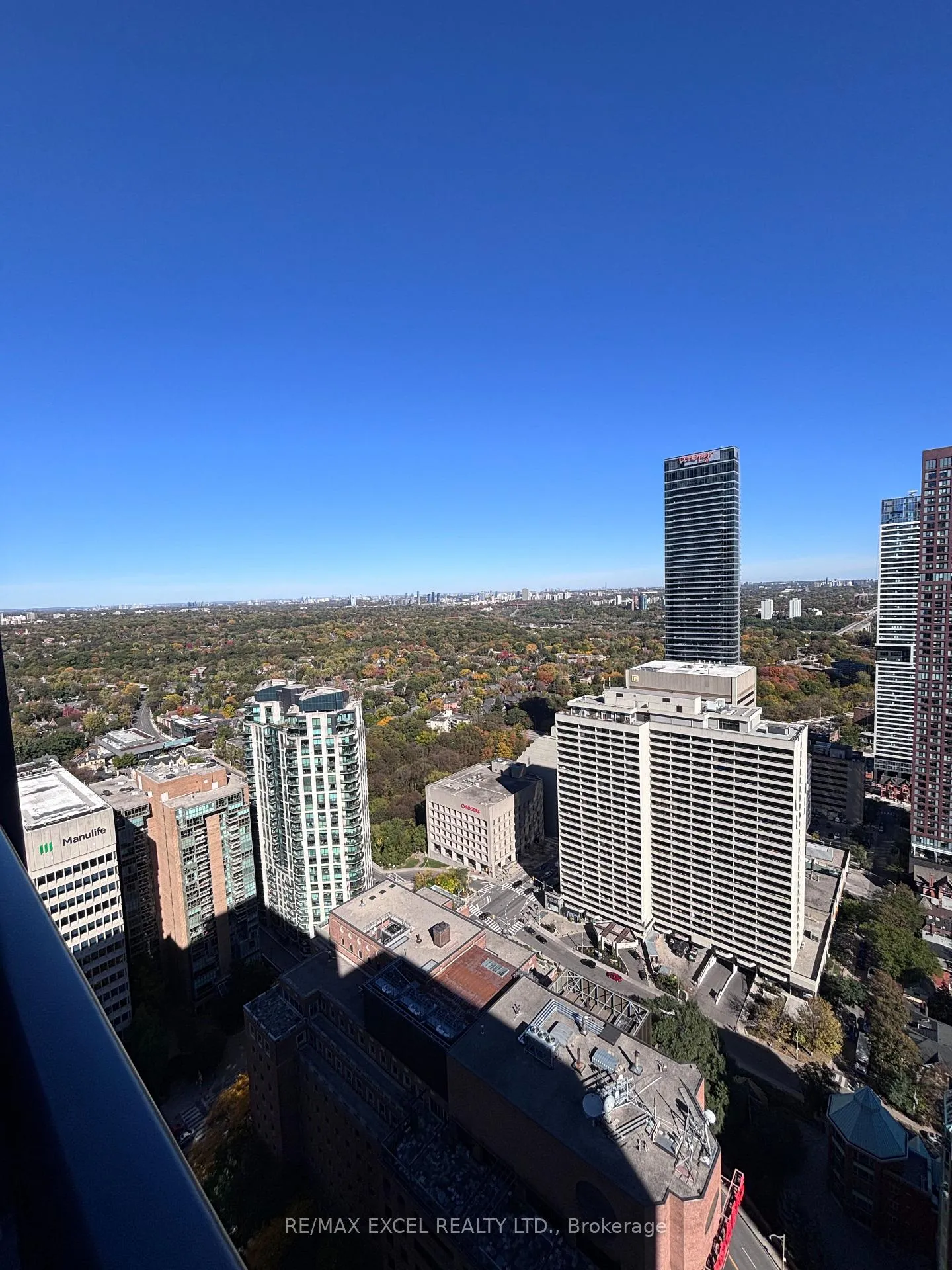 Photo 3 of Unit 4201, 28 Ted Rogers Way, Toronto, Church-Yonge Corridor — HOMEH