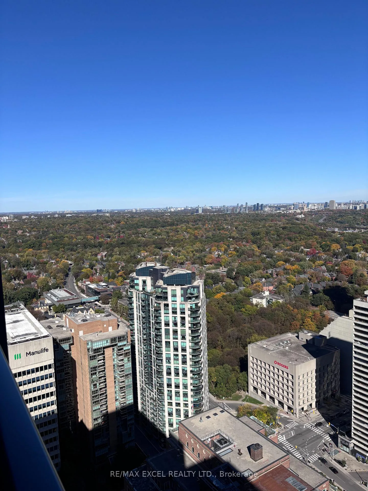 Photo 8 of Unit 4201, 28 Ted Rogers Way, Toronto, Church-Yonge Corridor — HOMEH