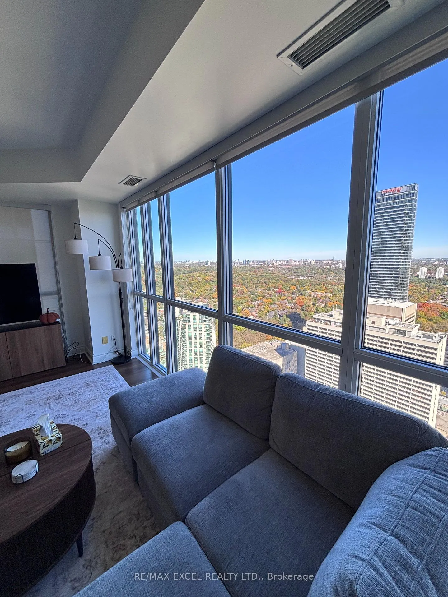Photo 10 of Unit 4201, 28 Ted Rogers Way, Toronto, Church-Yonge Corridor — HOMEH