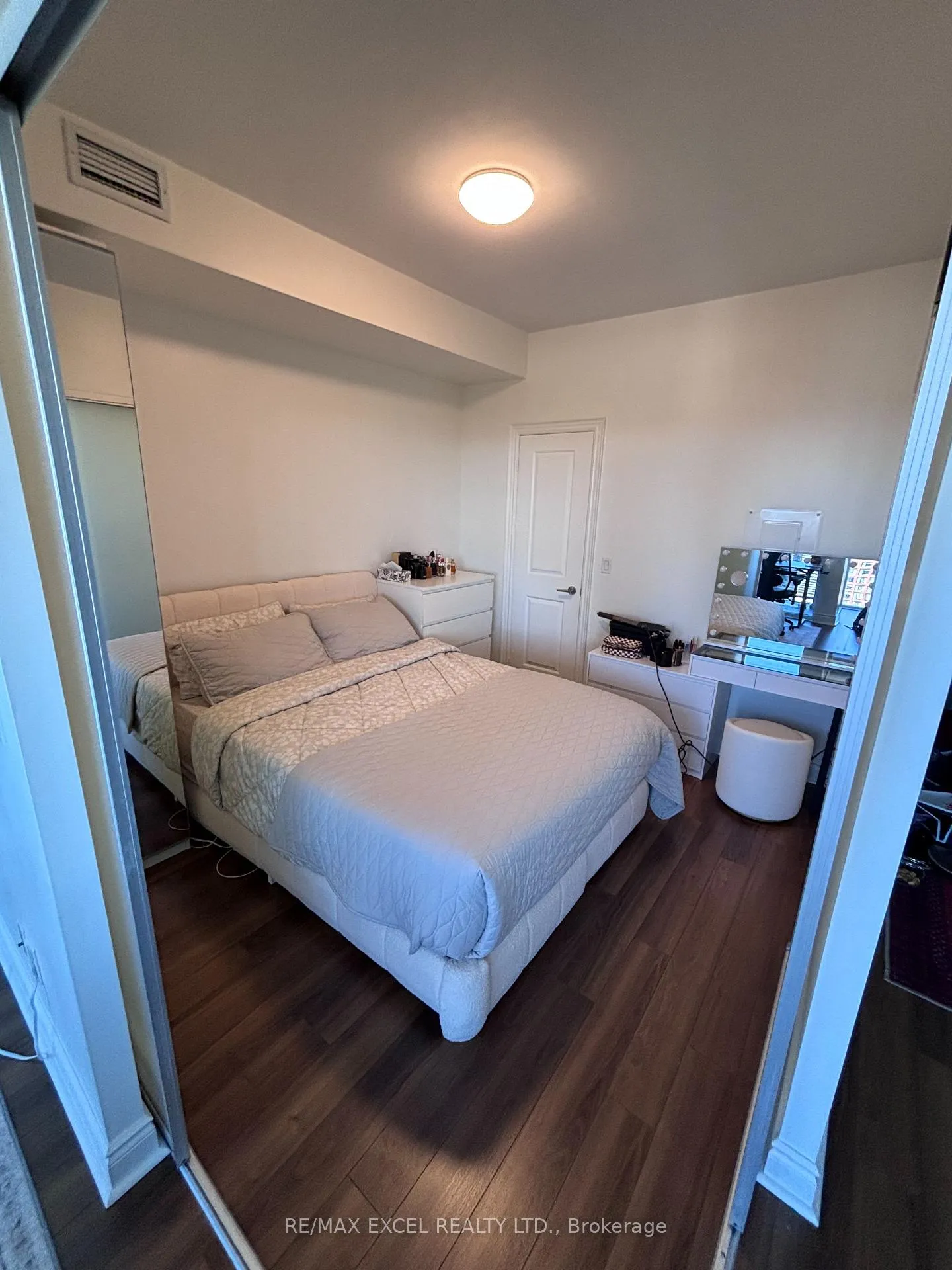 Photo 12 of Unit 4201, 28 Ted Rogers Way, Toronto, Church-Yonge Corridor — HOMEH
