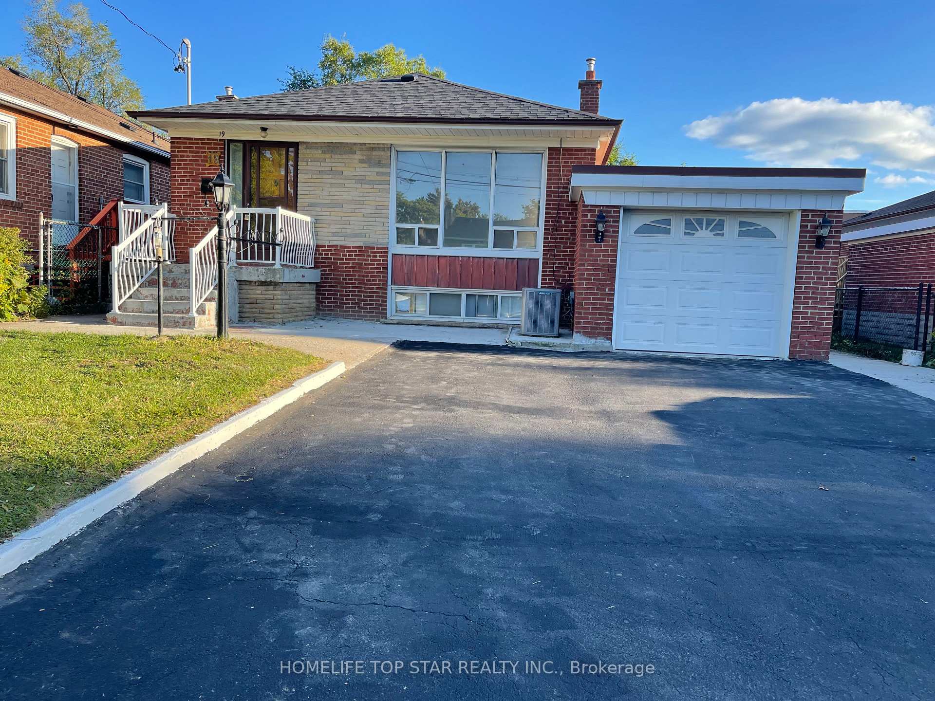 Photo 1 of 19 Treverton Drive, Scarborough, Kennedy Park — HOMEH