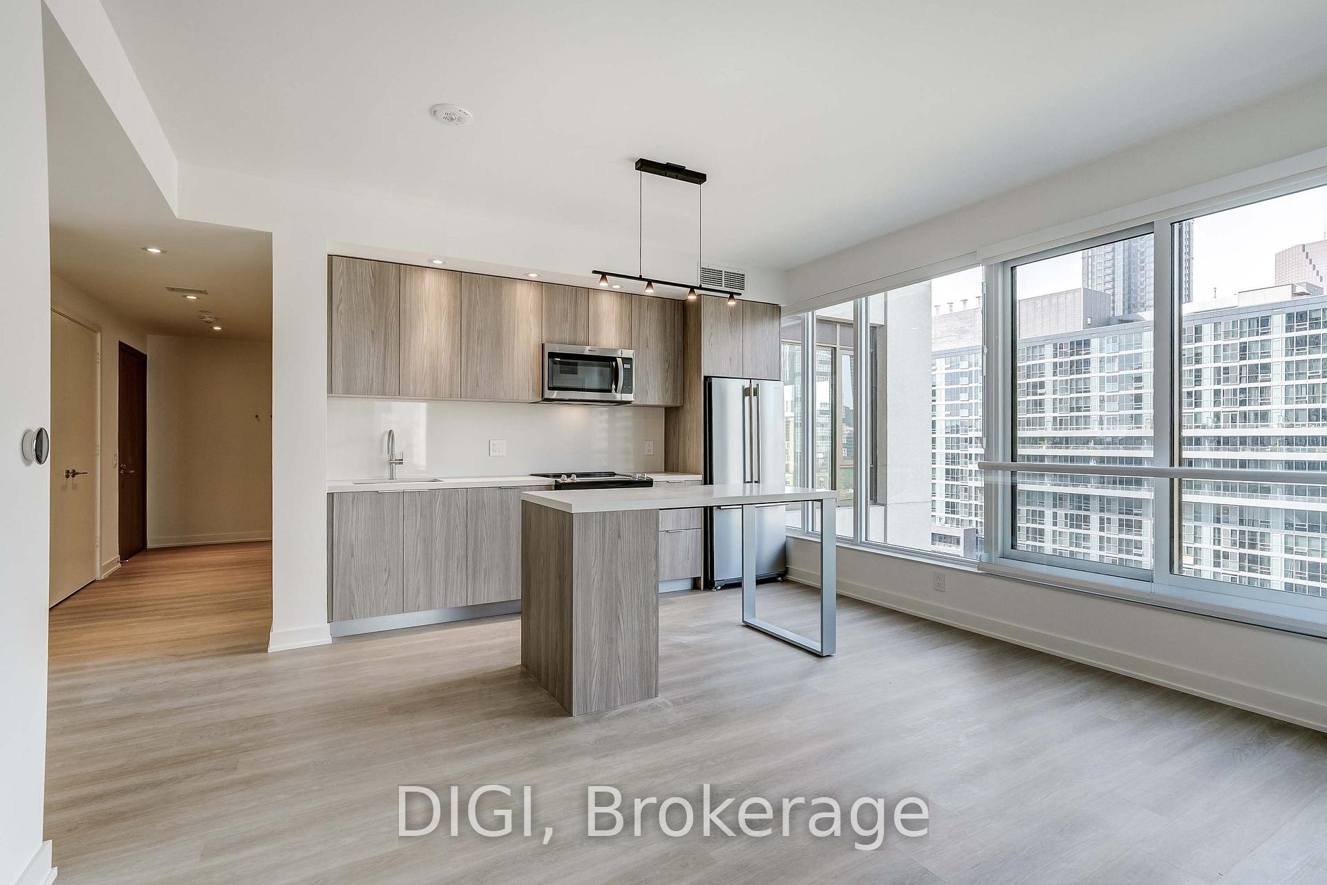 Photo of Unit Q817, 120 Ontario Street