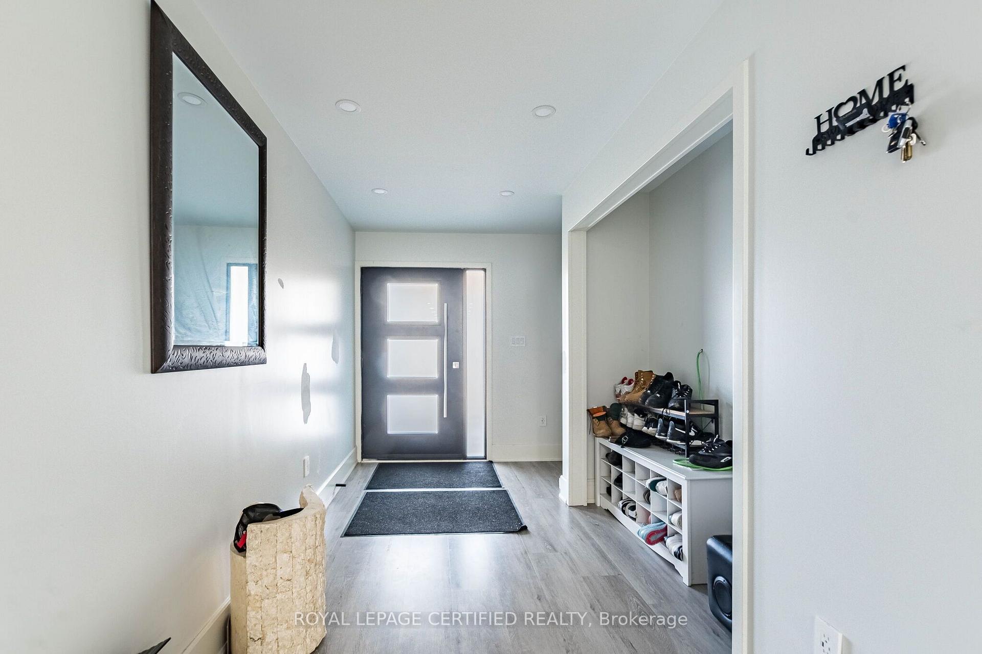 Photo 4 of 4024 Bishopstoke Lane, Mississauga, Rathwood — HOMEH