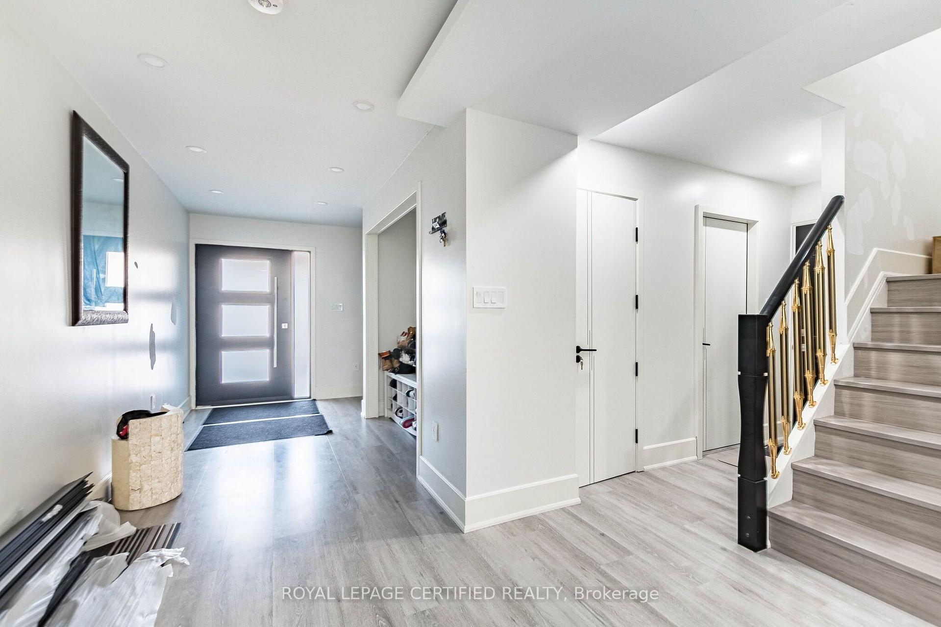 Photo 5 of 4024 Bishopstoke Lane, Mississauga, Rathwood — HOMEH