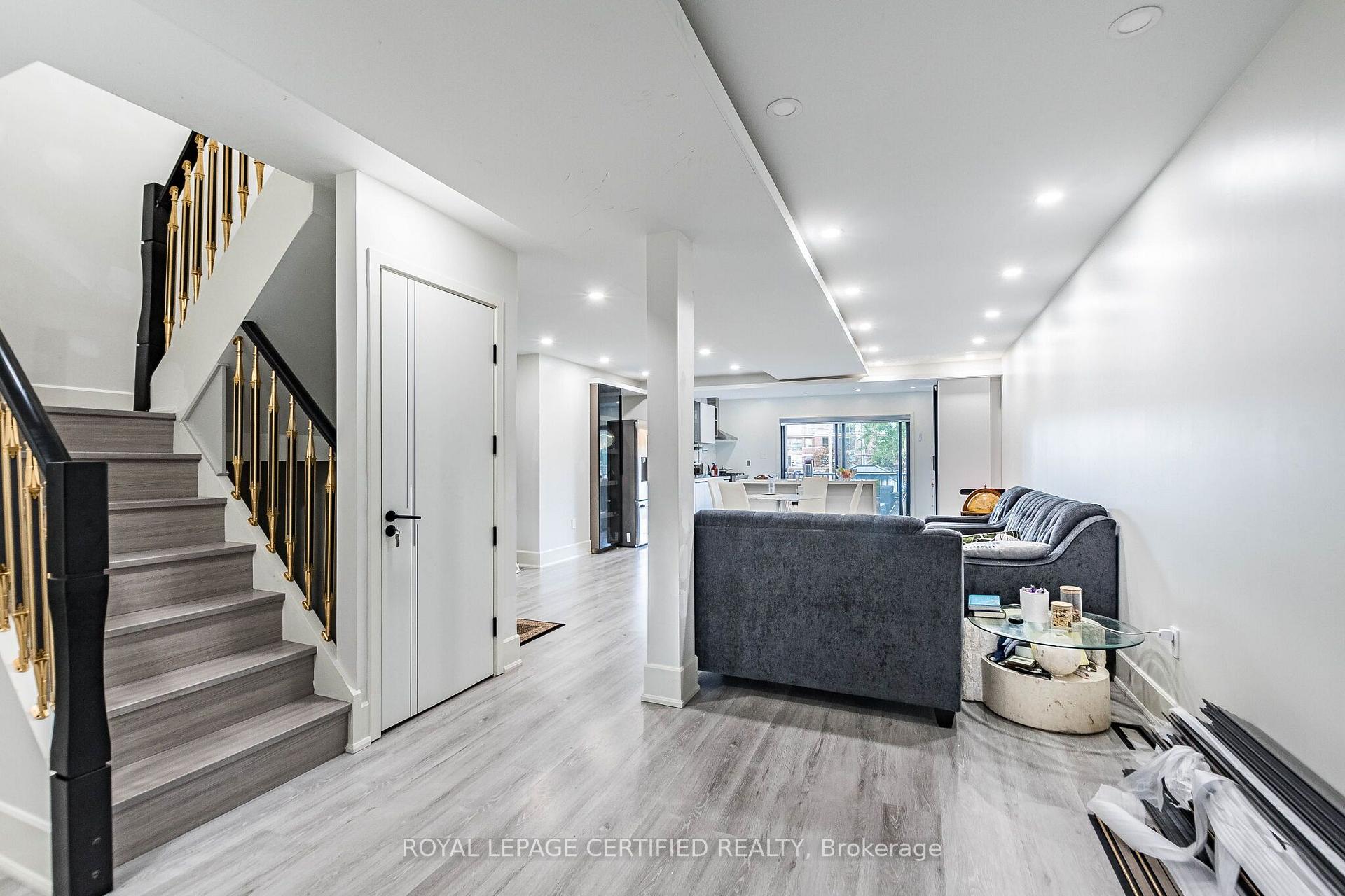 Photo 6 of 4024 Bishopstoke Lane, Mississauga, Rathwood — HOMEH