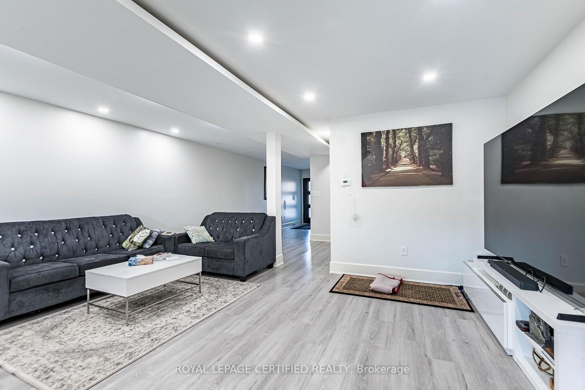 Photo 22 of 4024 Bishopstoke Lane, Mississauga, Rathwood — HOMEH