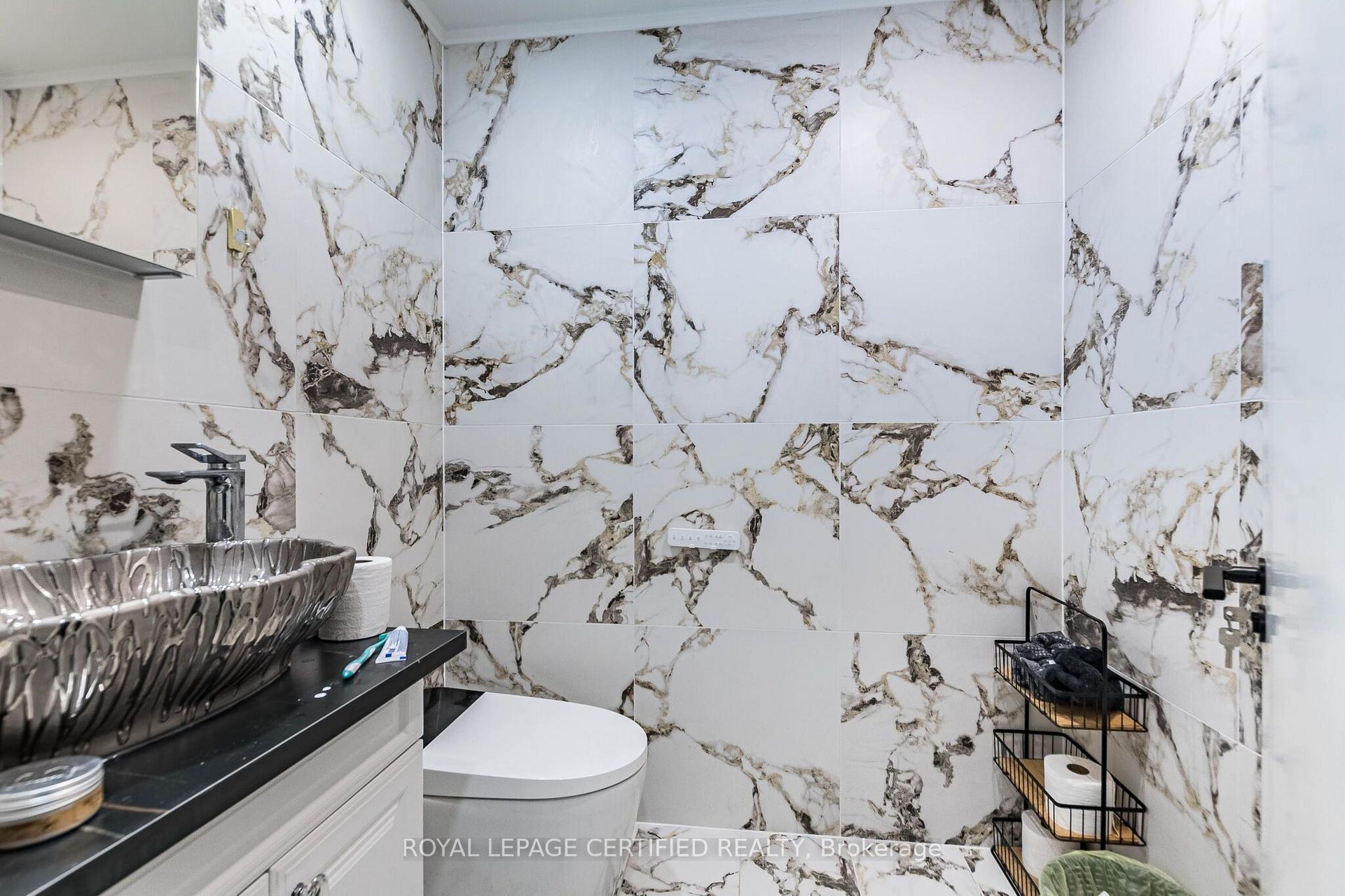 Photo 25 of 4024 Bishopstoke Lane, Mississauga, Rathwood — HOMEH