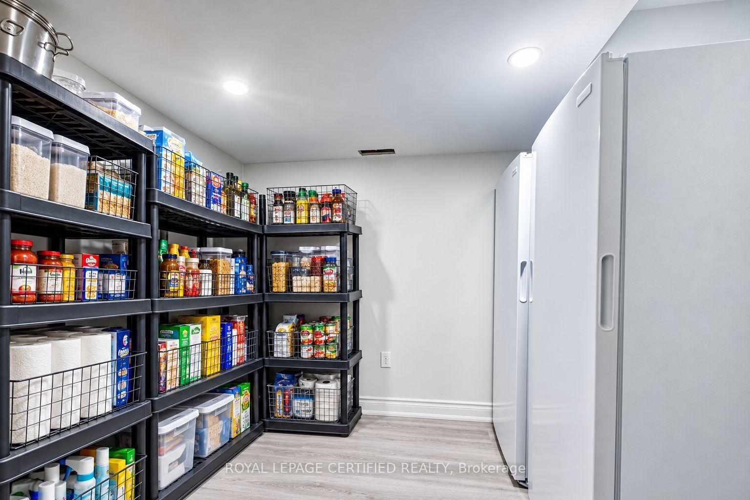 Photo 39 of 4024 Bishopstoke Lane, Mississauga, Rathwood — HOMEH