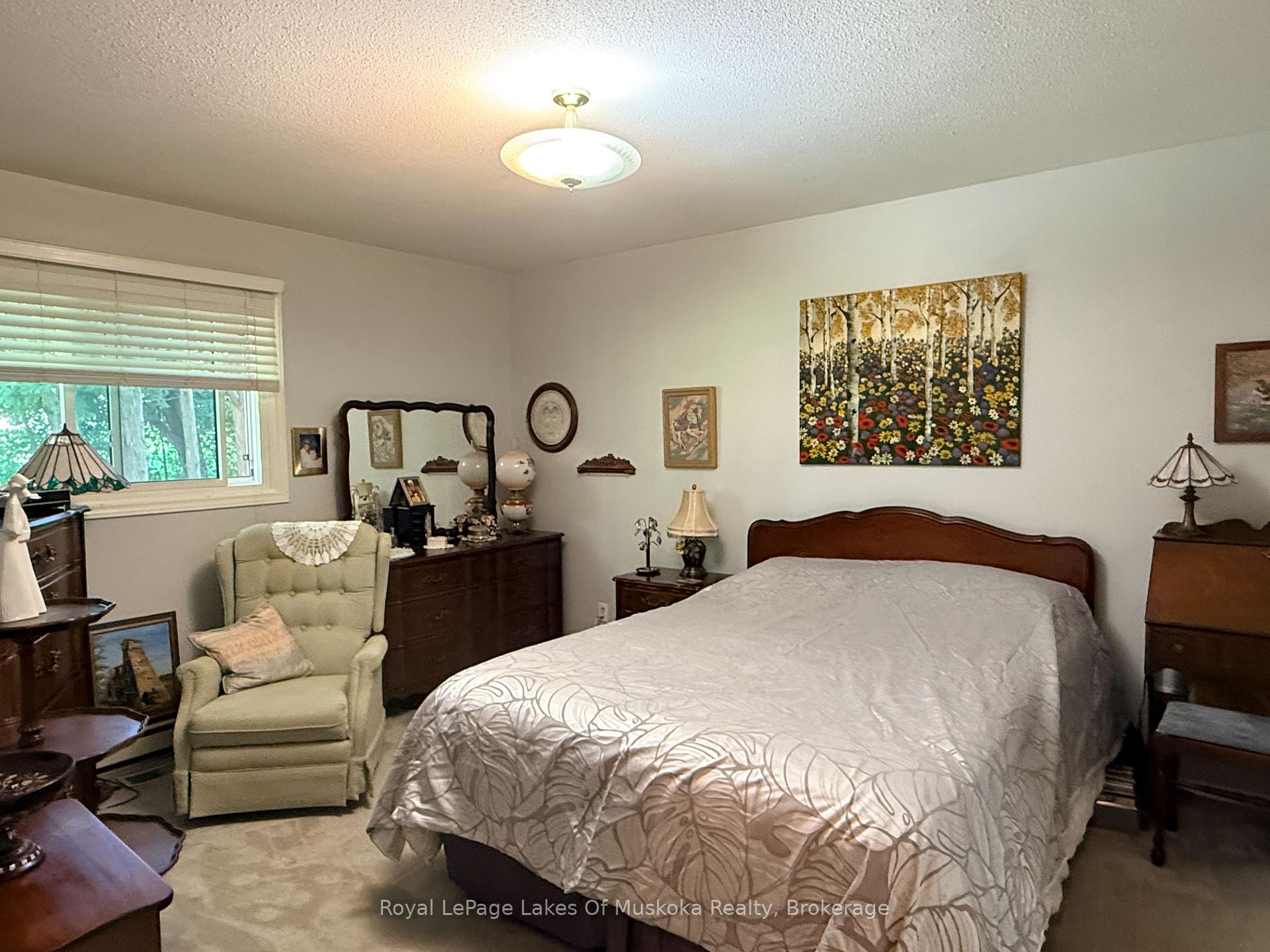 Photo 9 of 22 Westvale Drive, Bracebridge, Monck (Bracebridge) — HOMEH