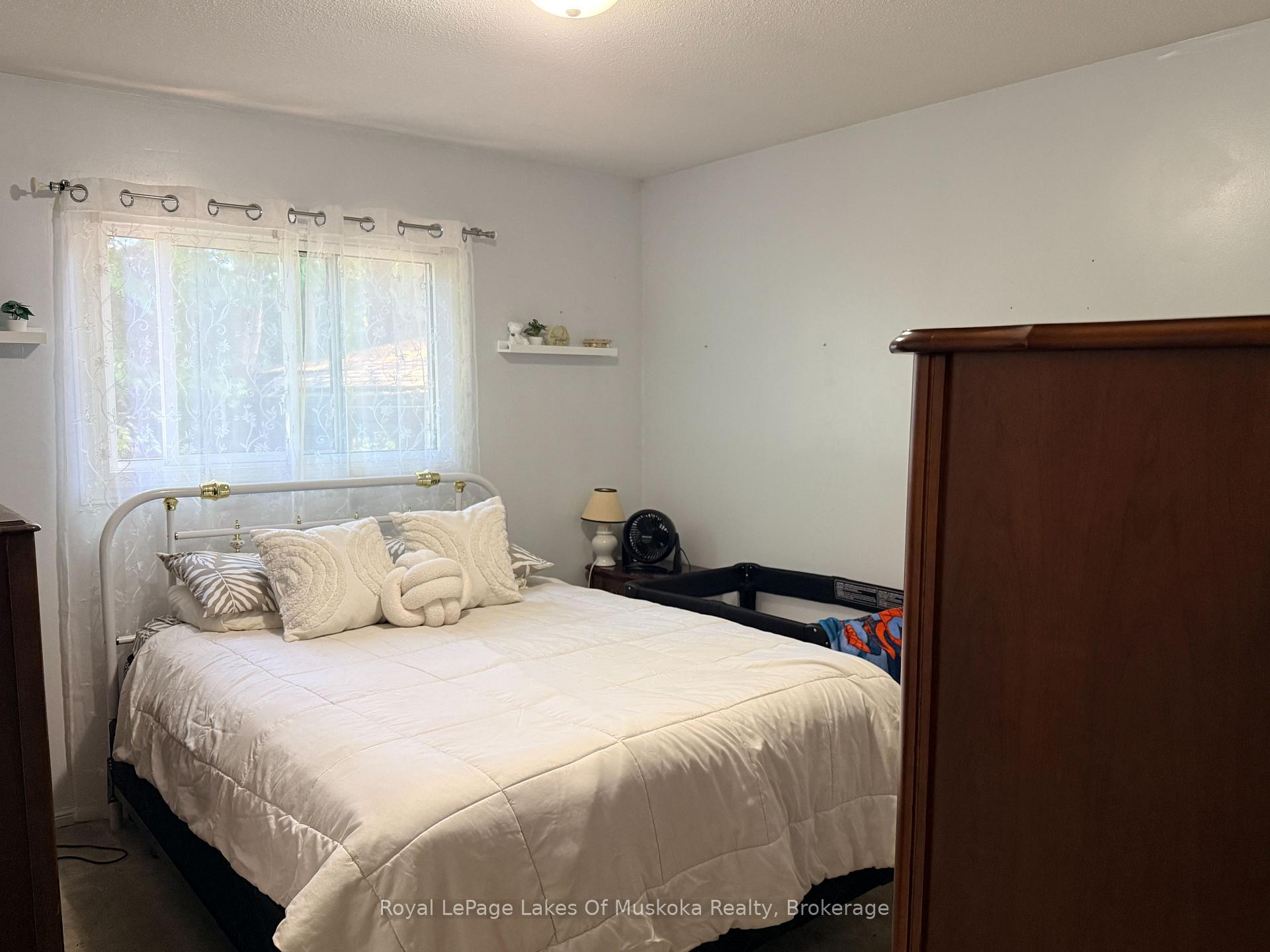 Photo 12 of 22 Westvale Drive, Bracebridge, Monck (Bracebridge) — HOMEH