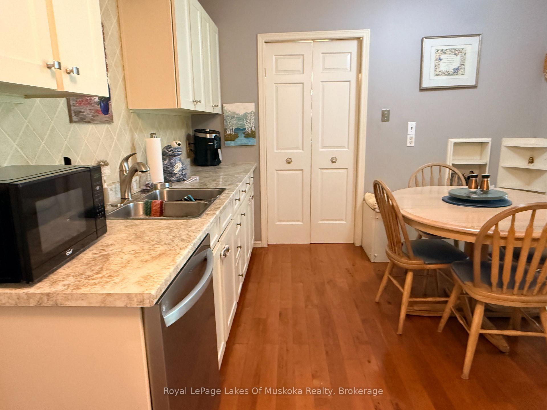 Photo 16 of 22 Westvale Drive, Bracebridge, Monck (Bracebridge) — HOMEH