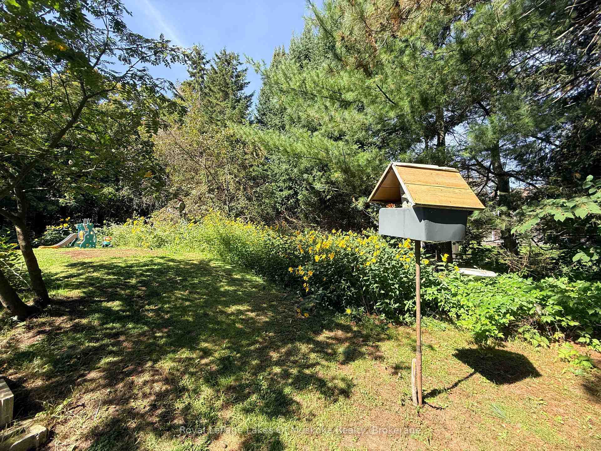 Photo 23 of 22 Westvale Drive, Bracebridge, Monck (Bracebridge) — HOMEH
