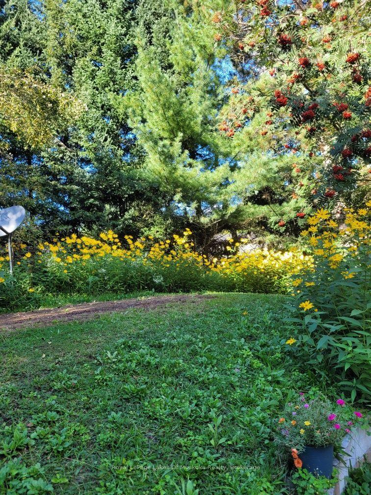 Photo 24 of 22 Westvale Drive, Bracebridge, Monck (Bracebridge) — HOMEH