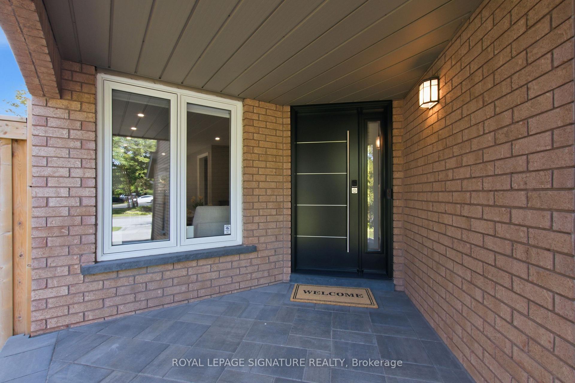 Photo 2 of 2516 Willowburne Drive, Mississauga, Central Erin Mills — HOMEH