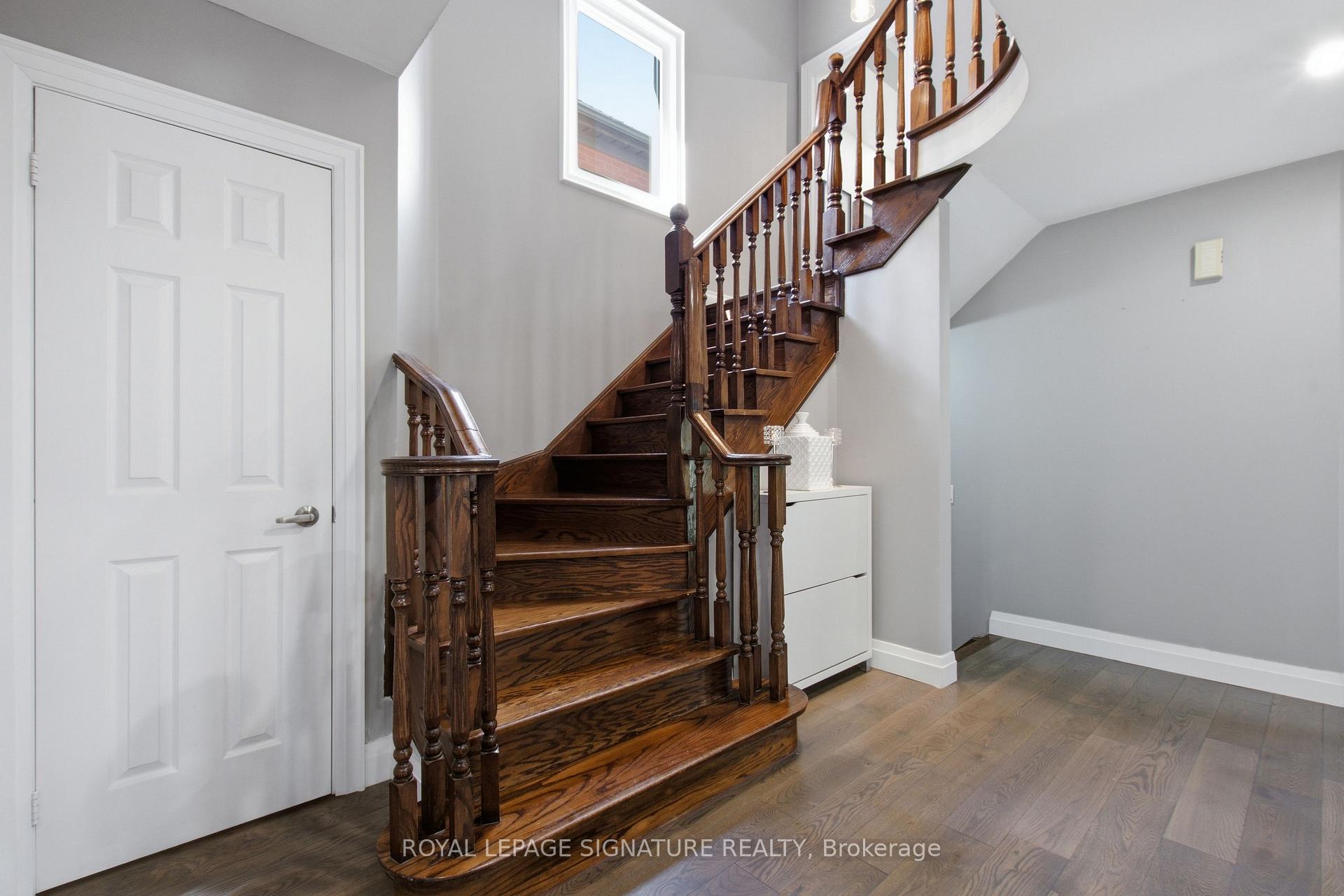 Photo 16 of 2516 Willowburne Drive, Mississauga, Central Erin Mills — HOMEH