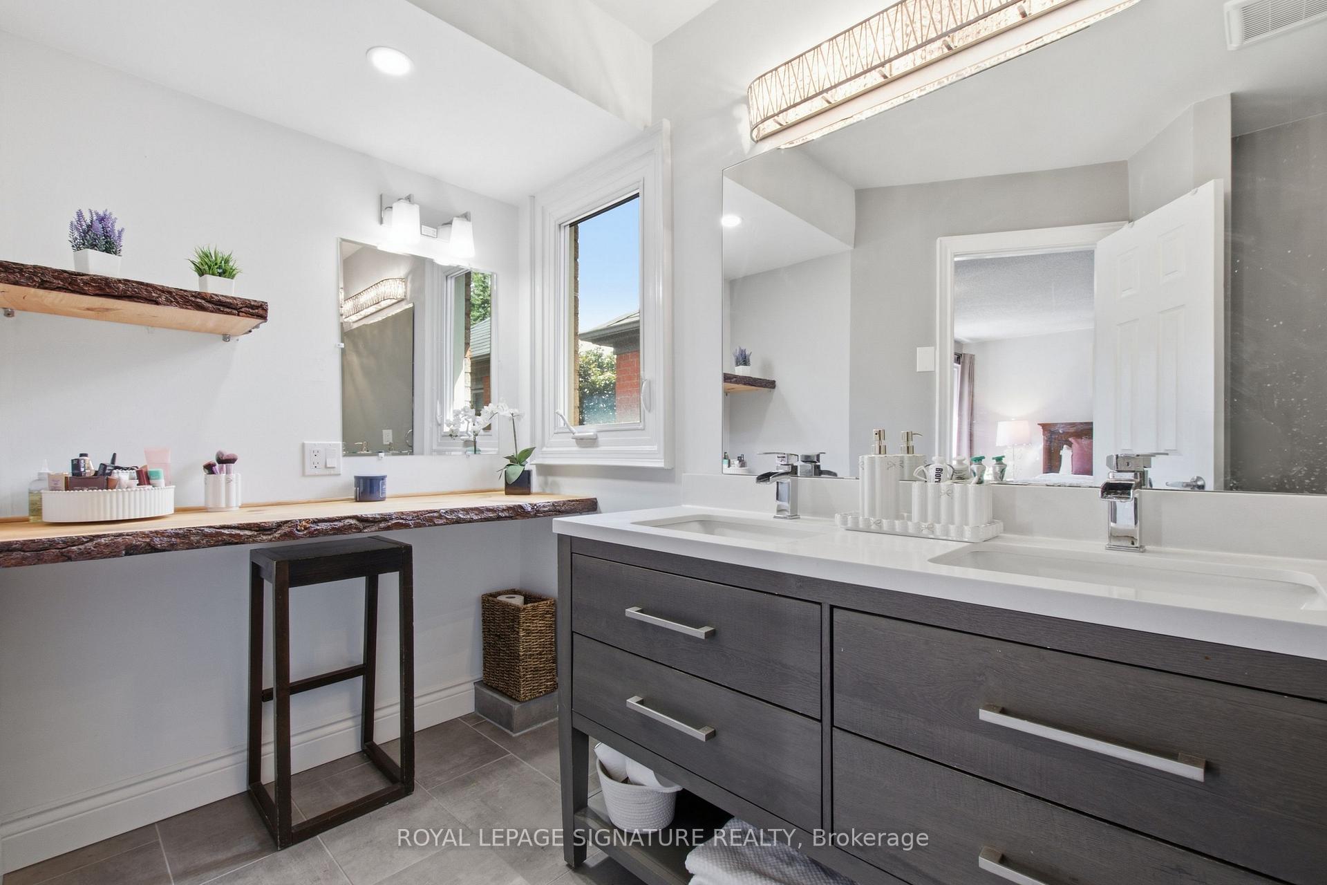 Photo 29 of 2516 Willowburne Drive, Mississauga, Central Erin Mills — HOMEH