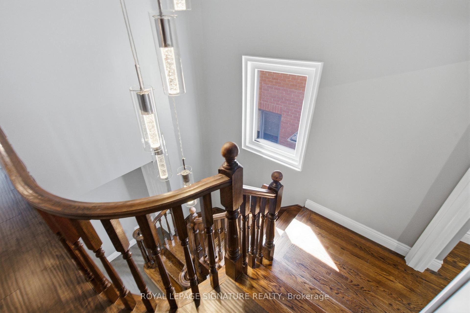Photo 32 of 2516 Willowburne Drive, Mississauga, Central Erin Mills — HOMEH