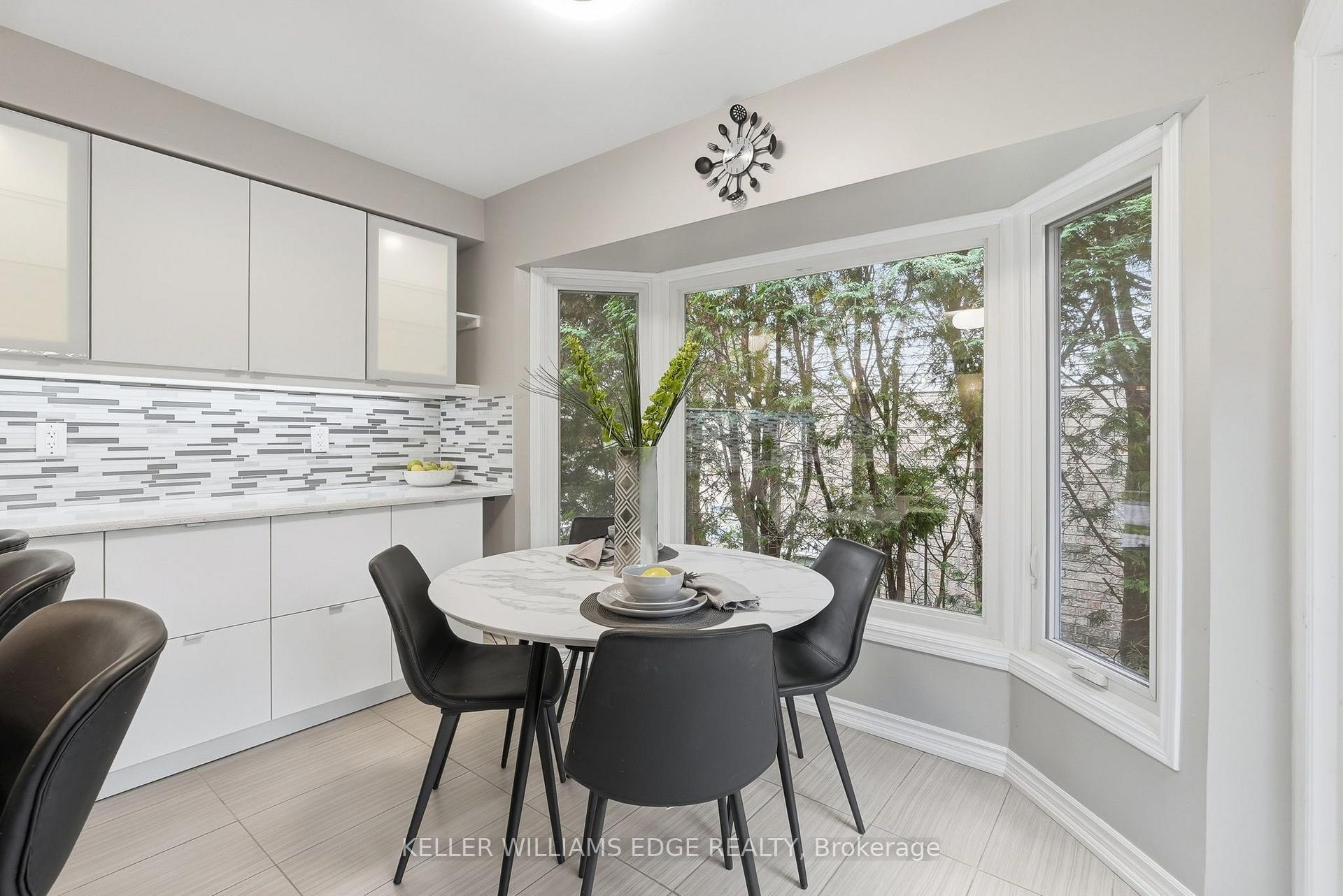 Photo 14 of 1 Fenton Drive, Hamilton, Waterdown — HOMEH