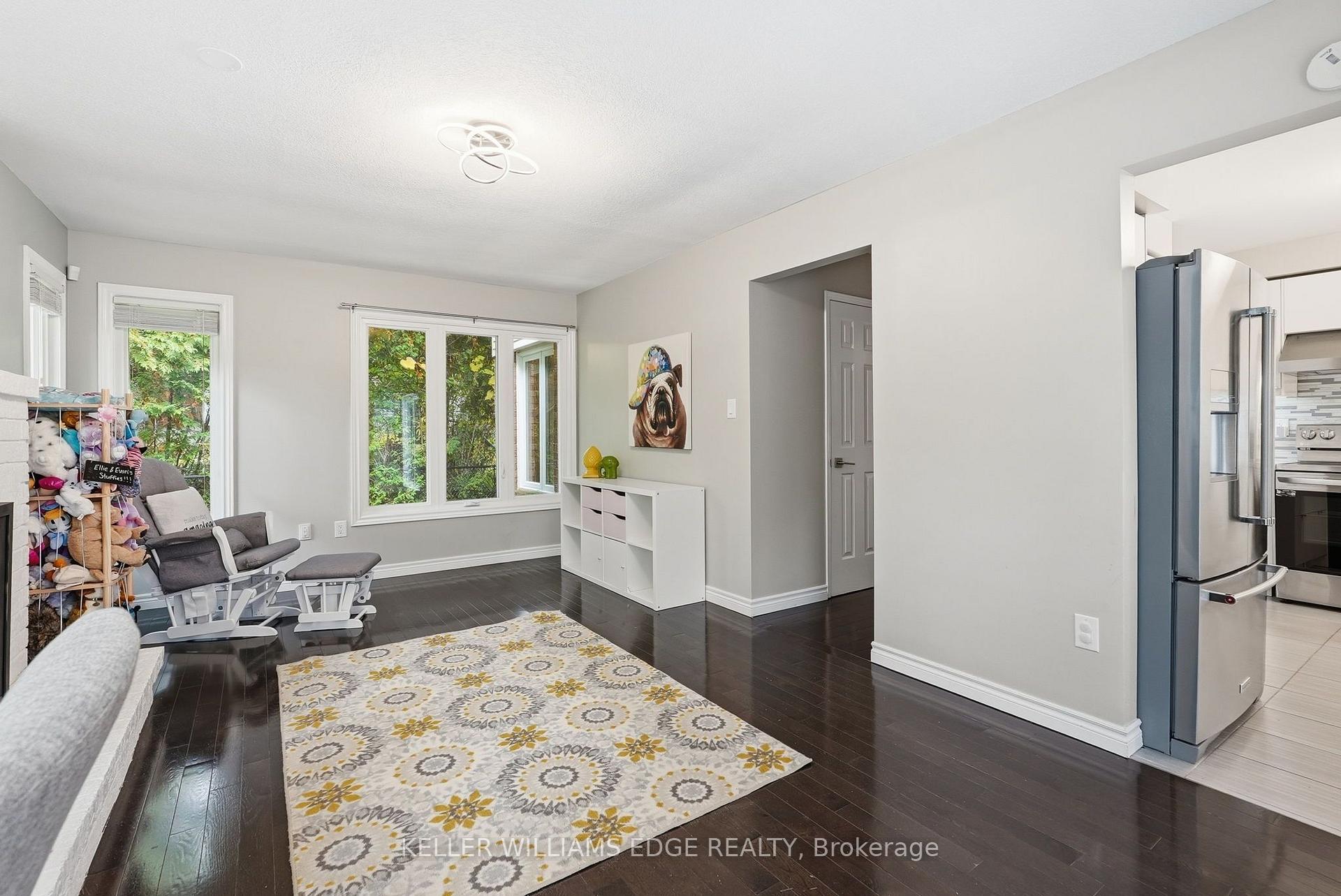 Photo 17 of 1 Fenton Drive, Hamilton, Waterdown — HOMEH