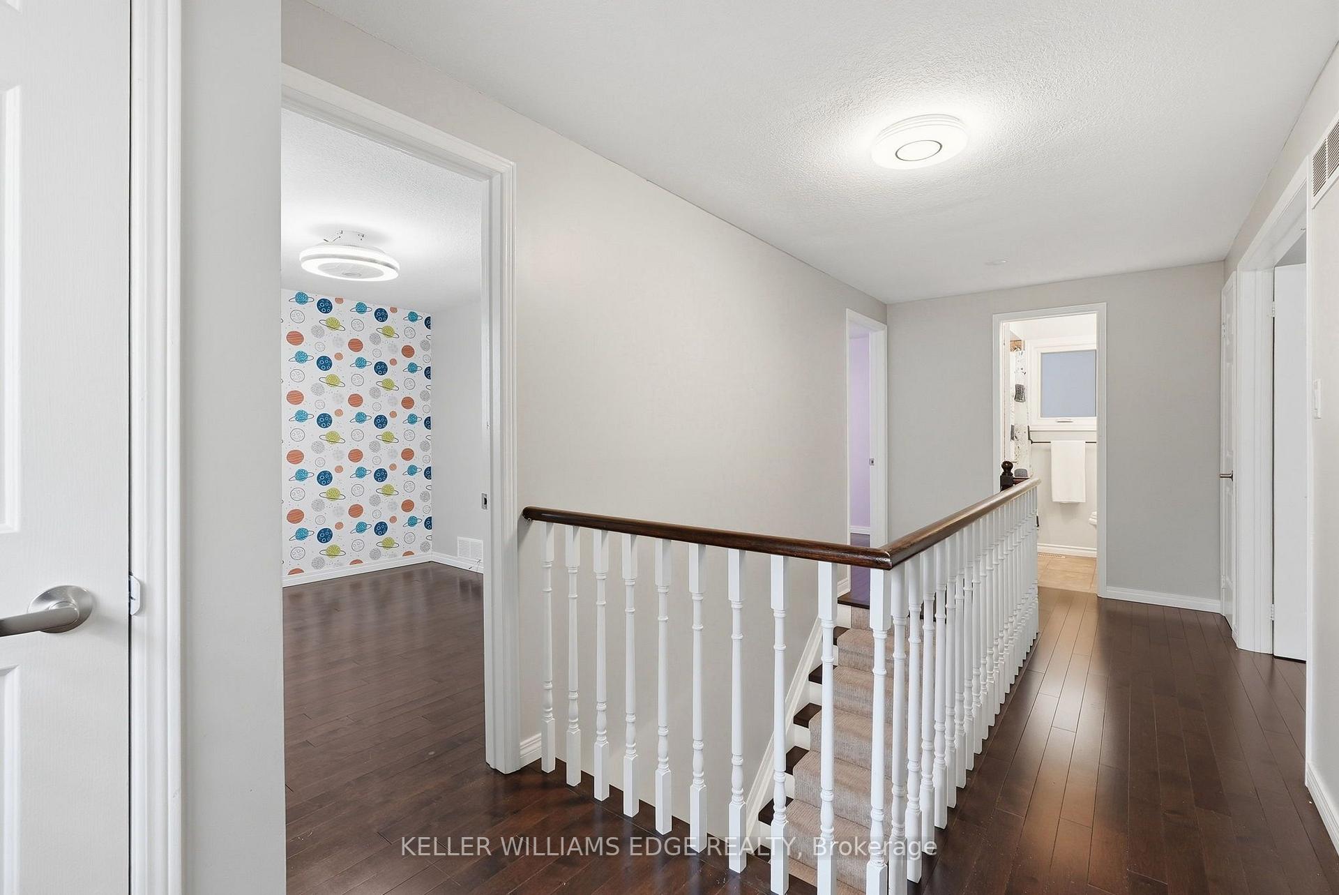 Photo 27 of 1 Fenton Drive, Hamilton, Waterdown — HOMEH