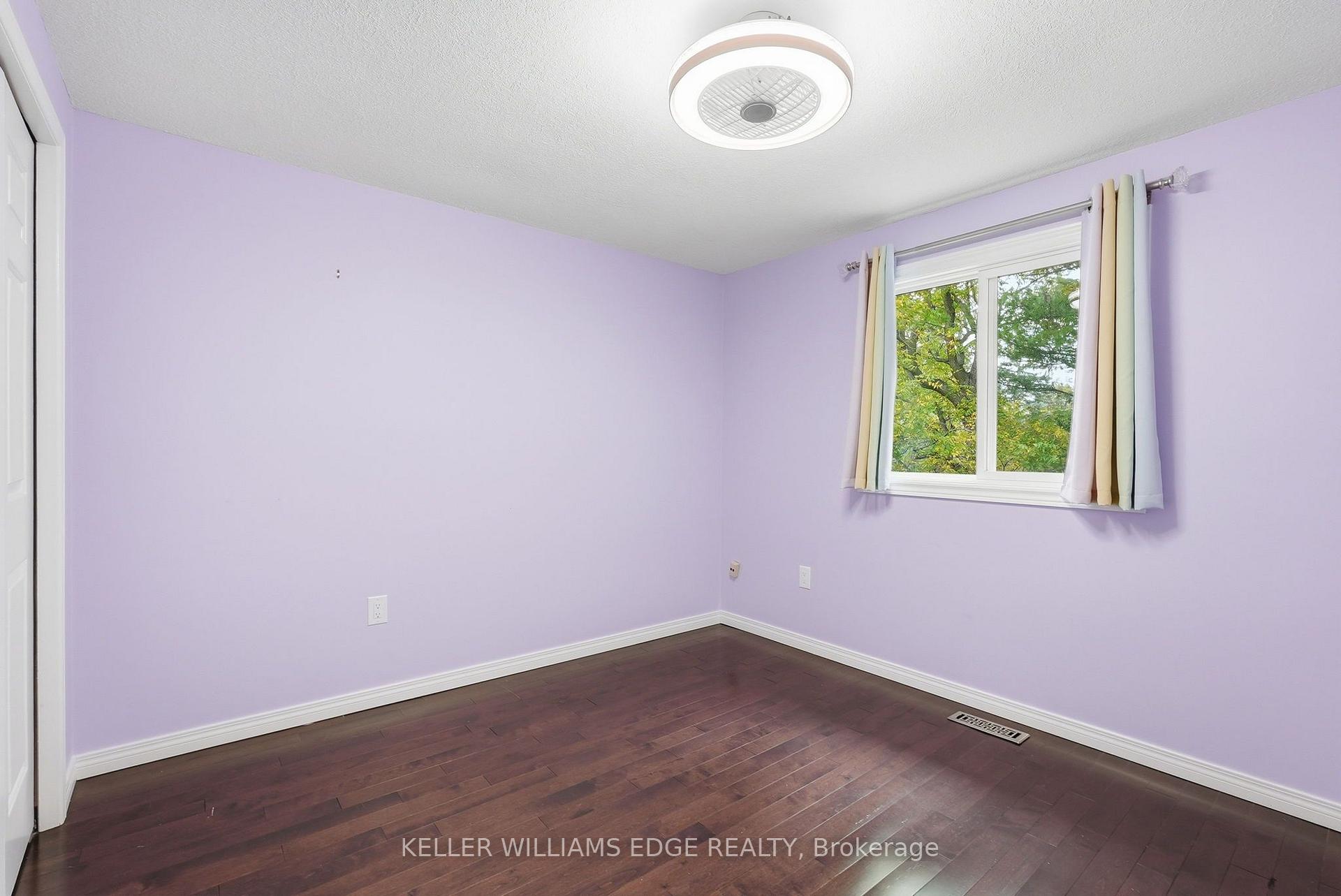 Photo 30 of 1 Fenton Drive, Hamilton, Waterdown — HOMEH