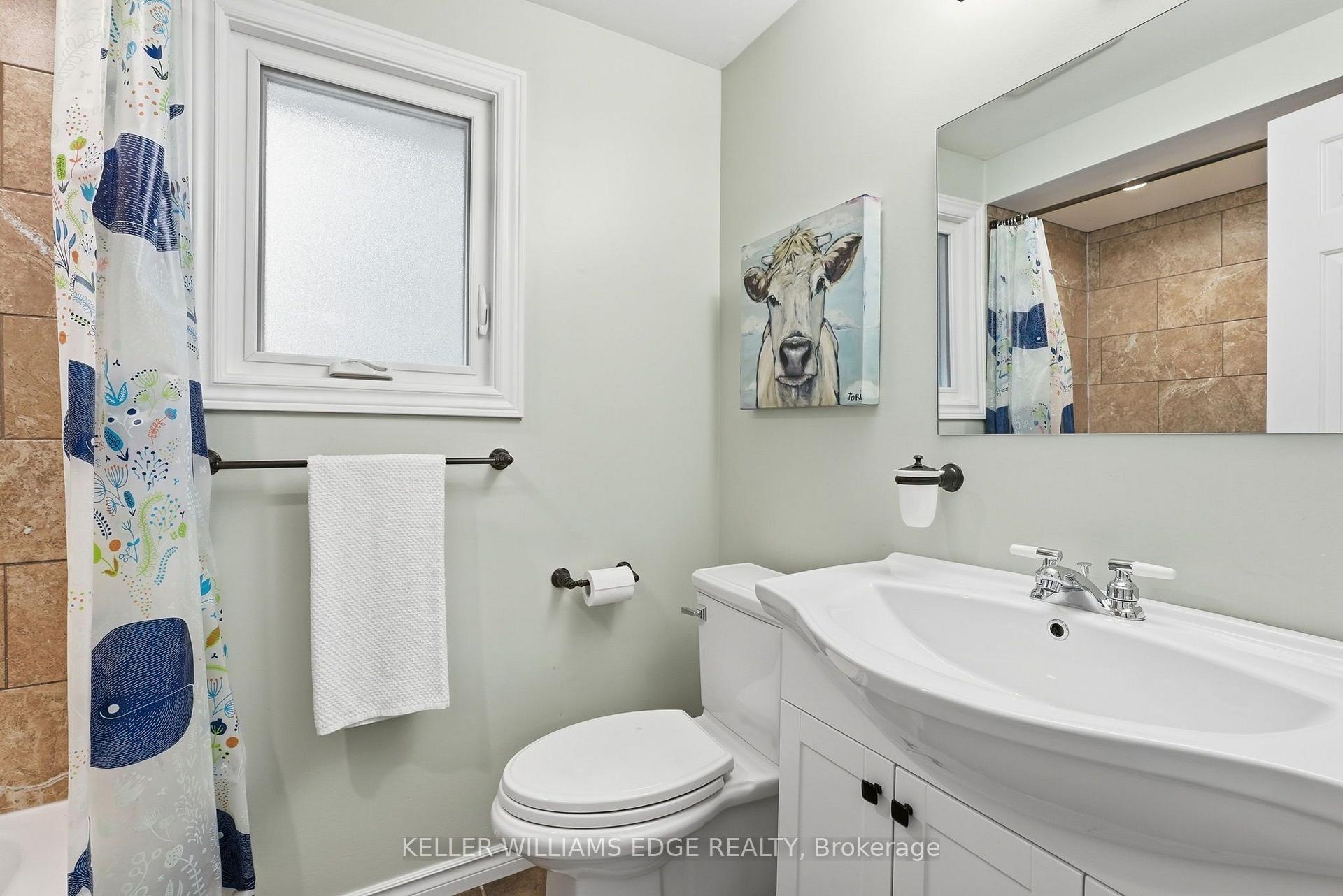 Photo 32 of 1 Fenton Drive, Hamilton, Waterdown — HOMEH