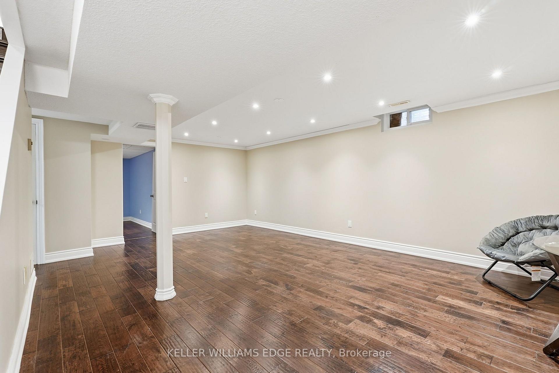 Photo 34 of 1 Fenton Drive, Hamilton, Waterdown — HOMEH