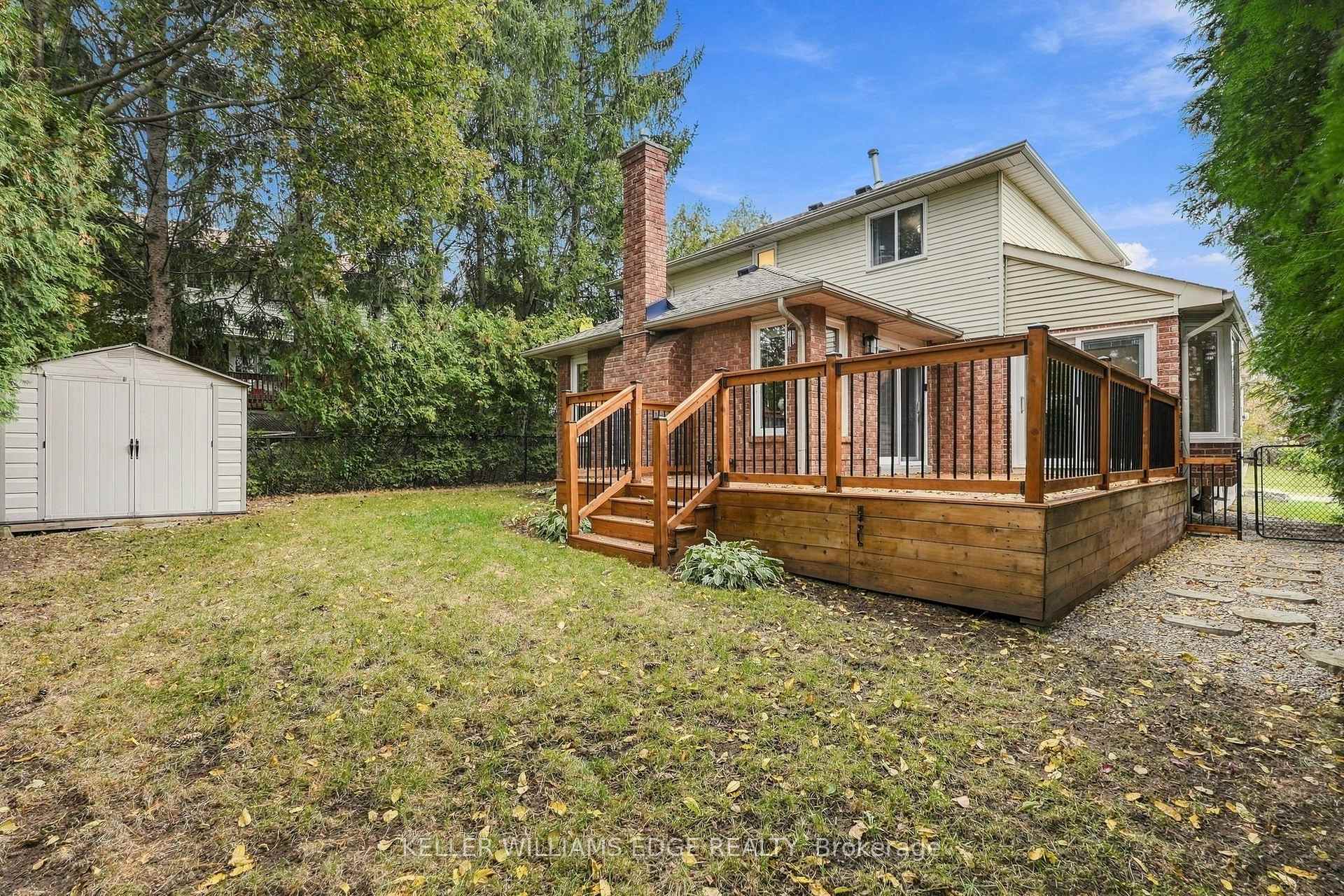 Photo 46 of 1 Fenton Drive, Hamilton, Waterdown — HOMEH