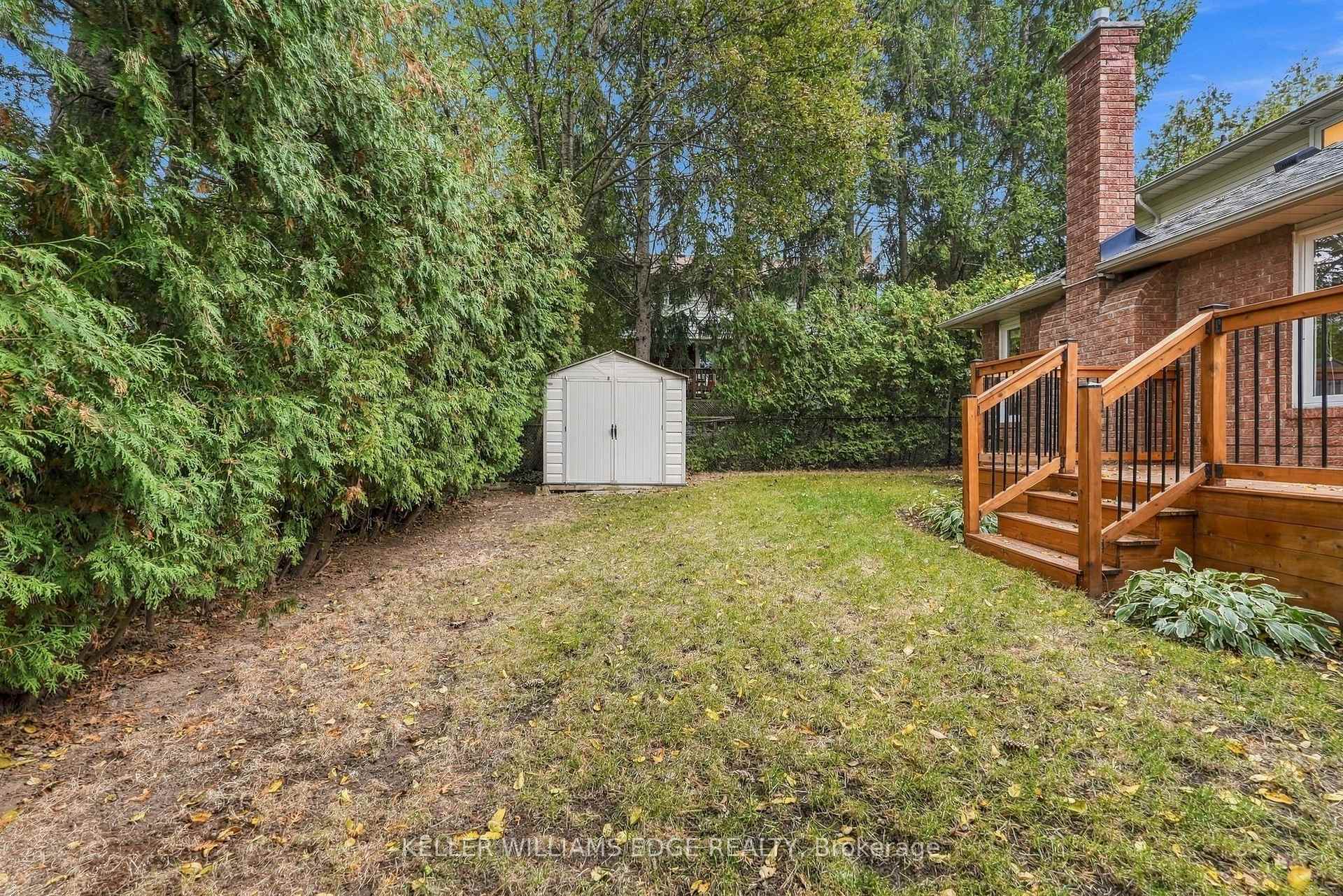 Photo 47 of 1 Fenton Drive, Hamilton, Waterdown — HOMEH