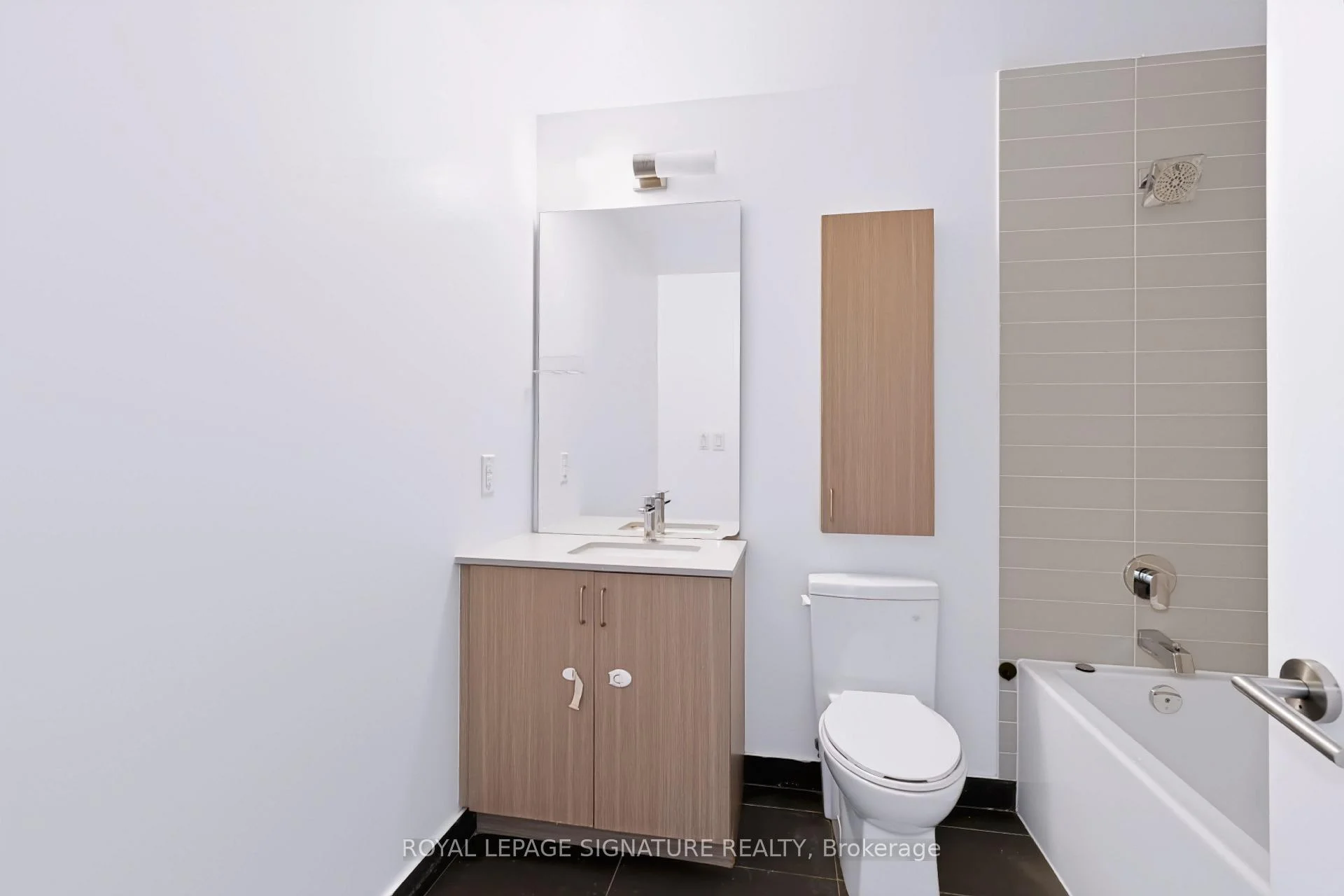 Photo 24 of 2799 Kingston Road, Scarborough, Cliffcrest — HOMEH
