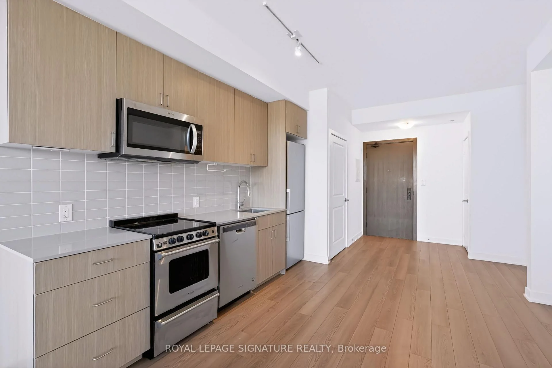 Photo 27 of 2799 Kingston Road, Scarborough, Cliffcrest — HOMEH