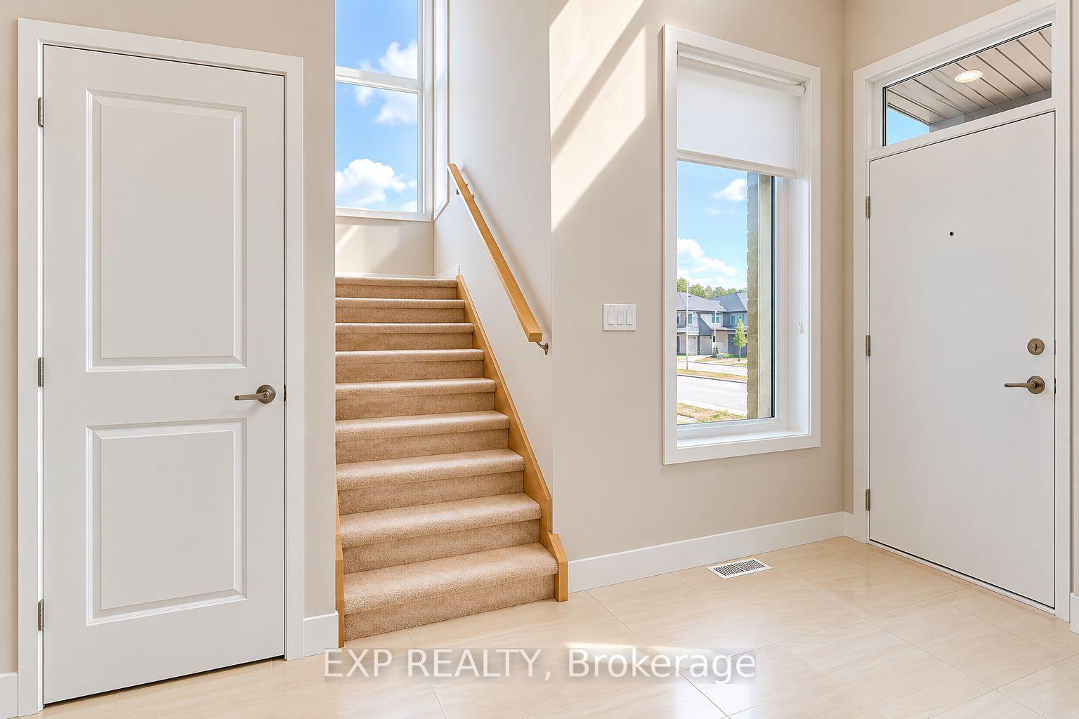 Photo 4 of 2075 Evans Boulevard, London, South U — HOMEH