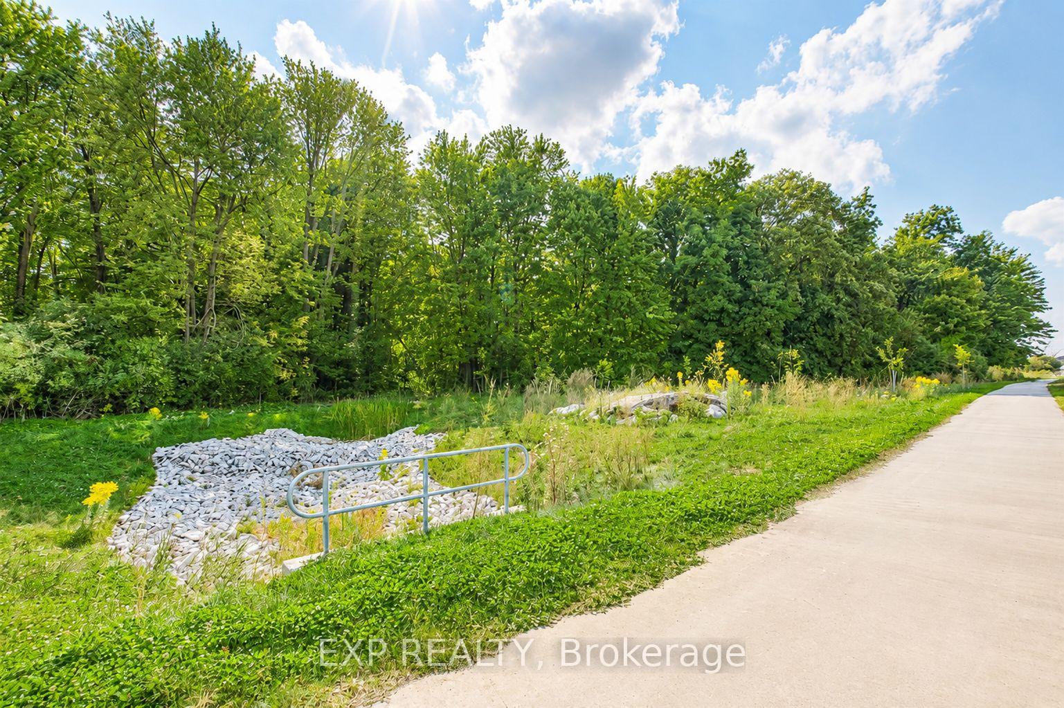 Photo 18 of 2075 Evans Boulevard, London, South U — HOMEH
