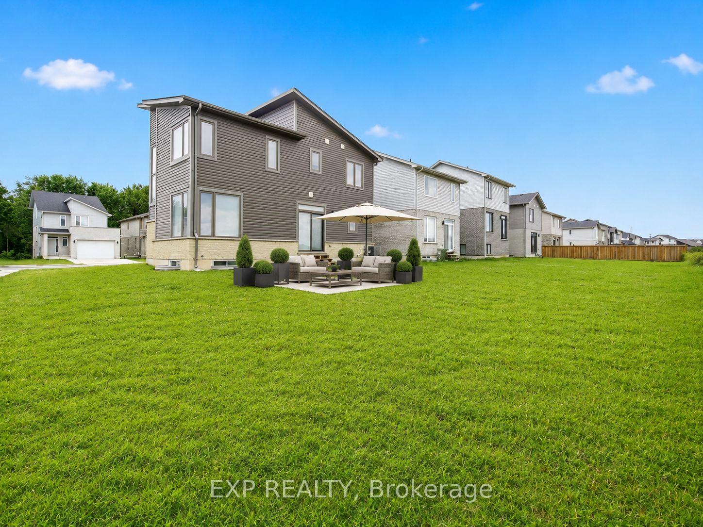 Photo 19 of 2075 Evans Boulevard, London, South U — HOMEH
