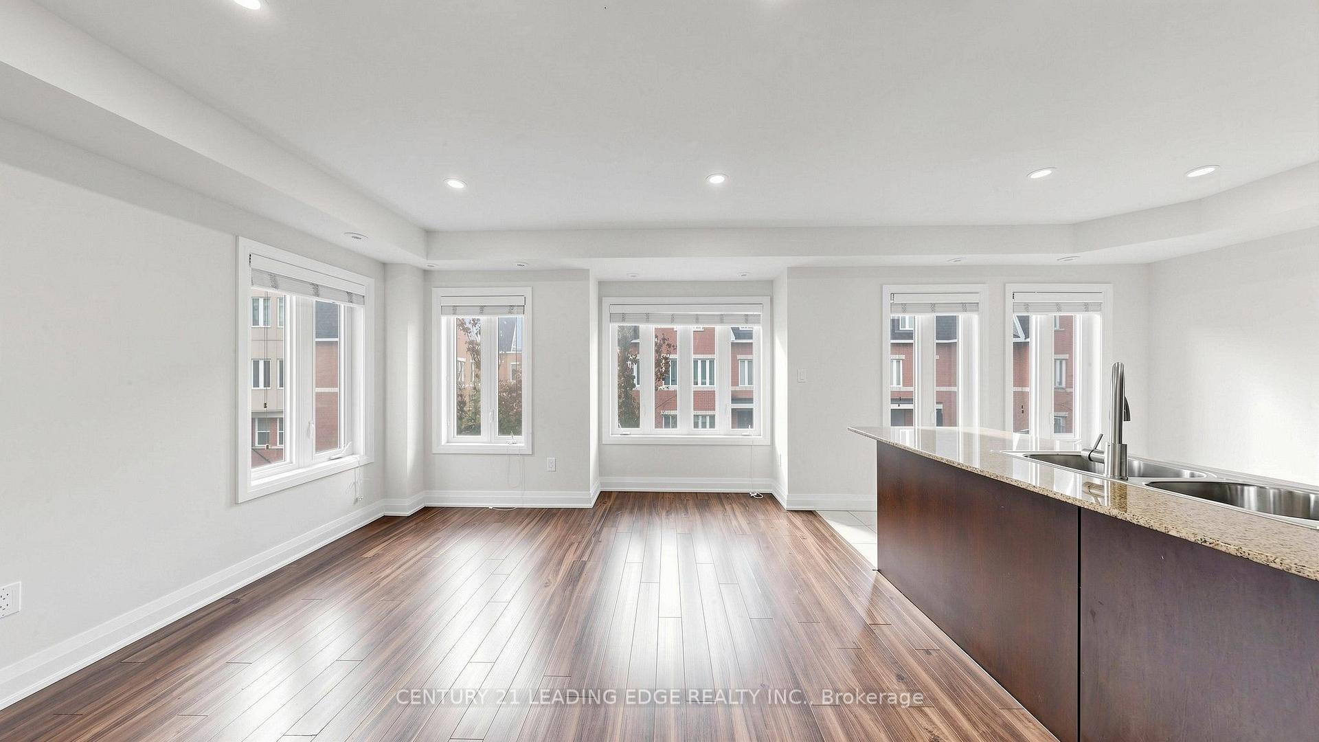 Photo 5 of Unit 202, 320 John Street, Markham, Aileen-Willowbrook — HOMEH
